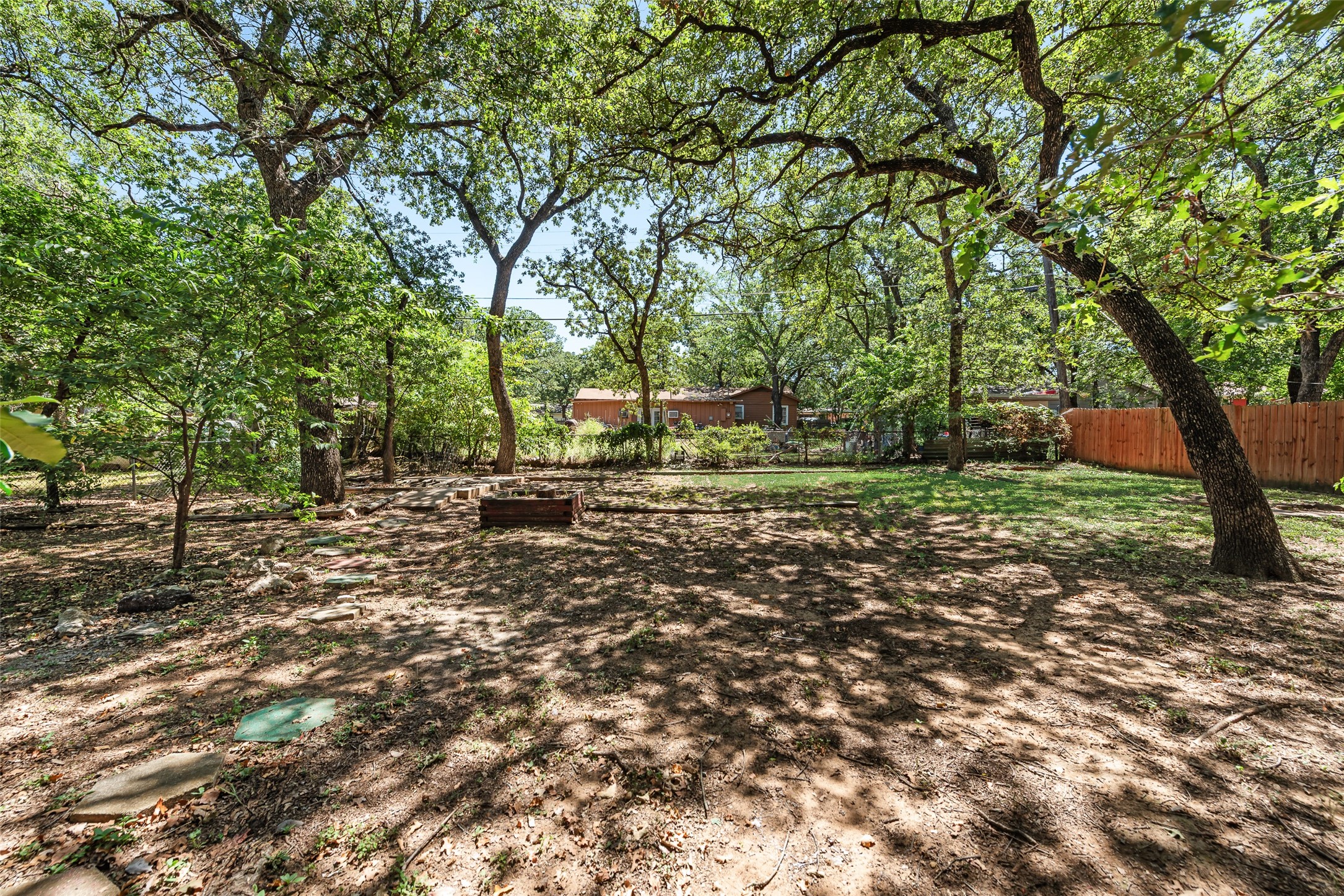 2517 Weiler Boulevard