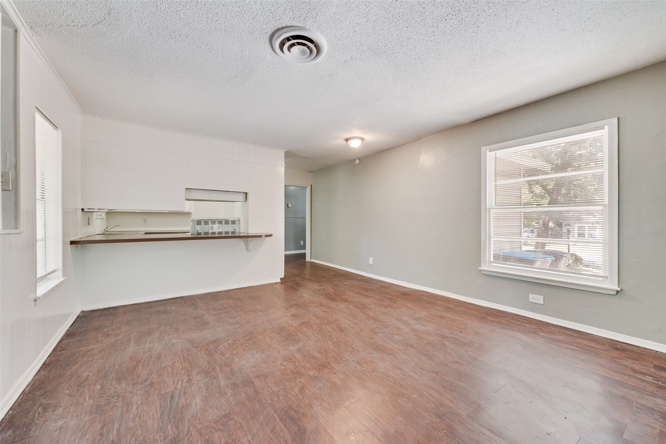 2517 Weiler Boulevard