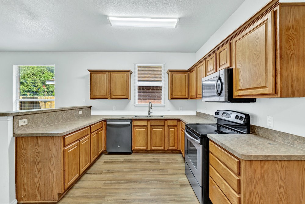 12252 Shadow Wood Trail