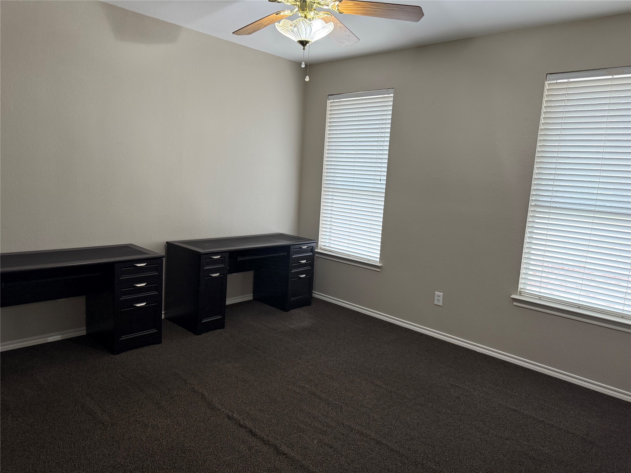 140 W Eldred Street 103