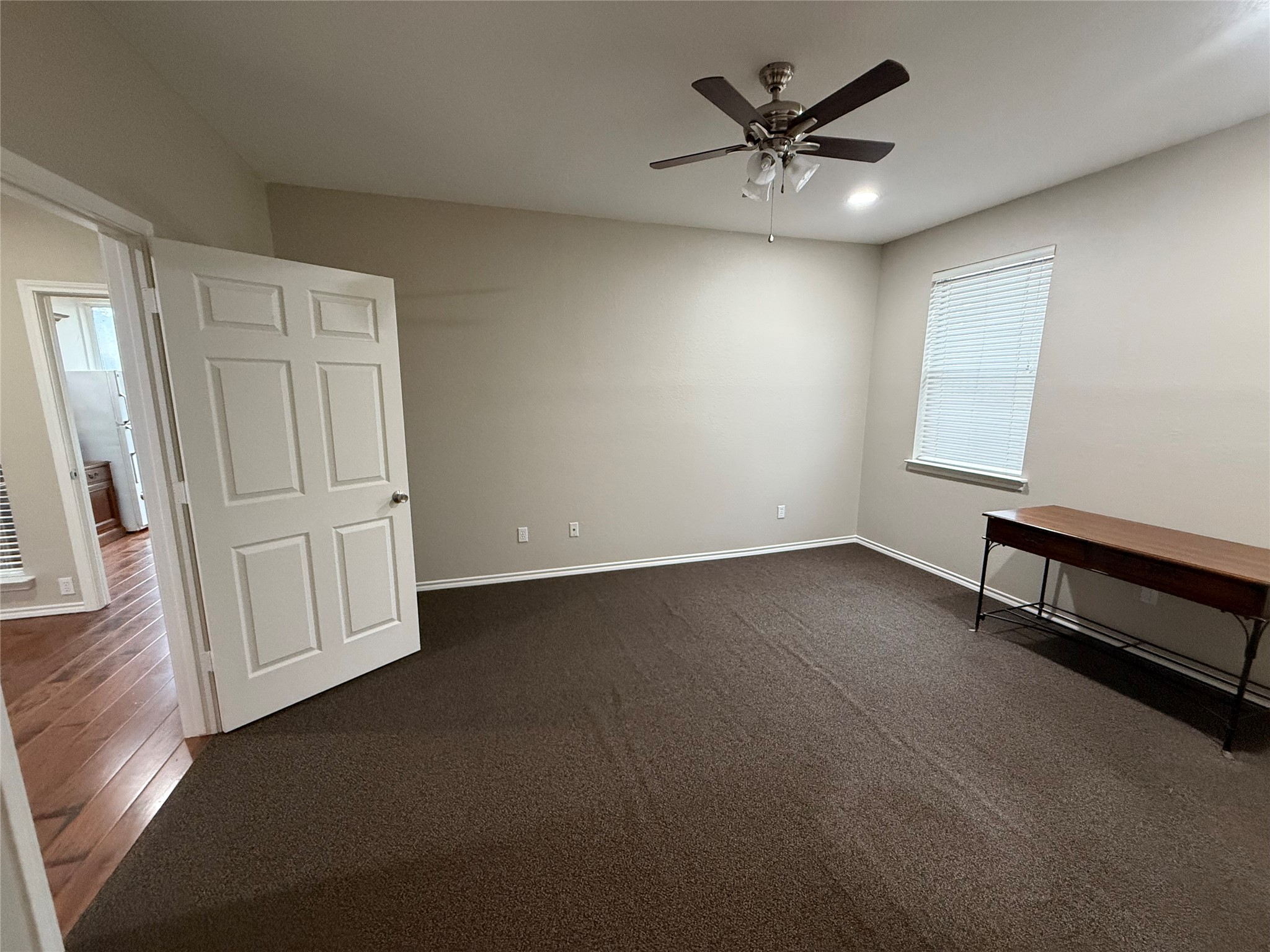 140 W Eldred Street 103