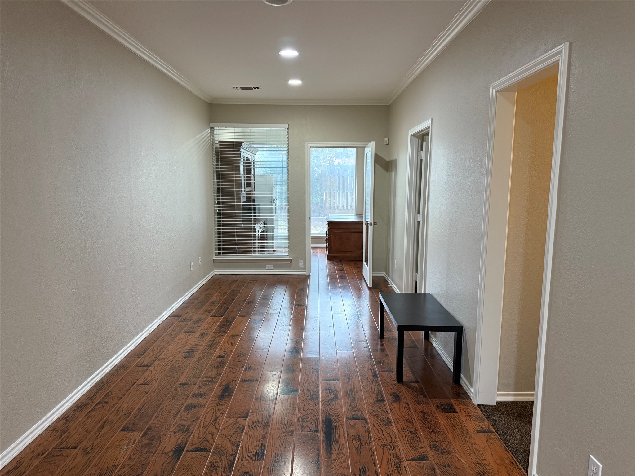 140 W Eldred Street 103