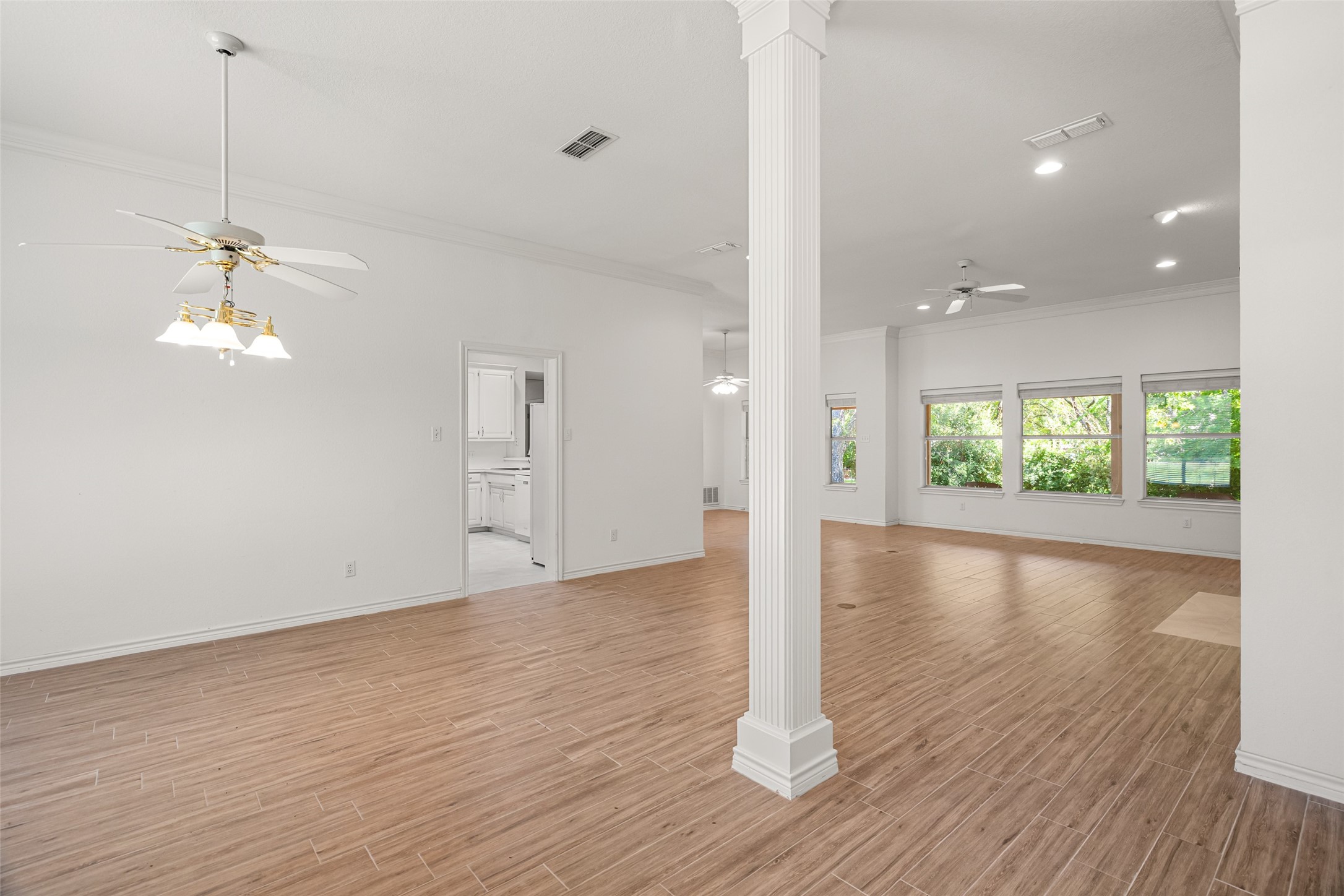 8911 Magnolia Vale Drive