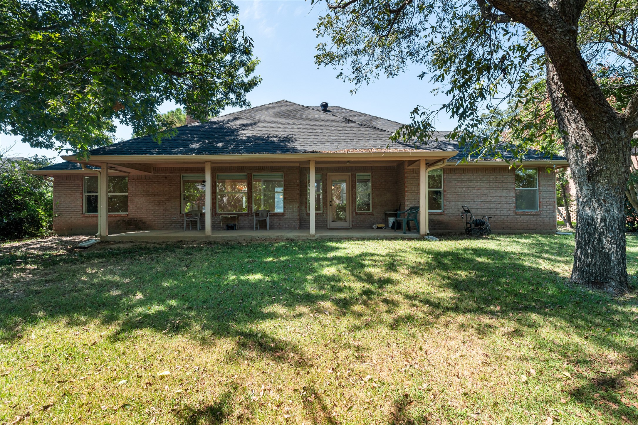 8911 Magnolia Vale Drive