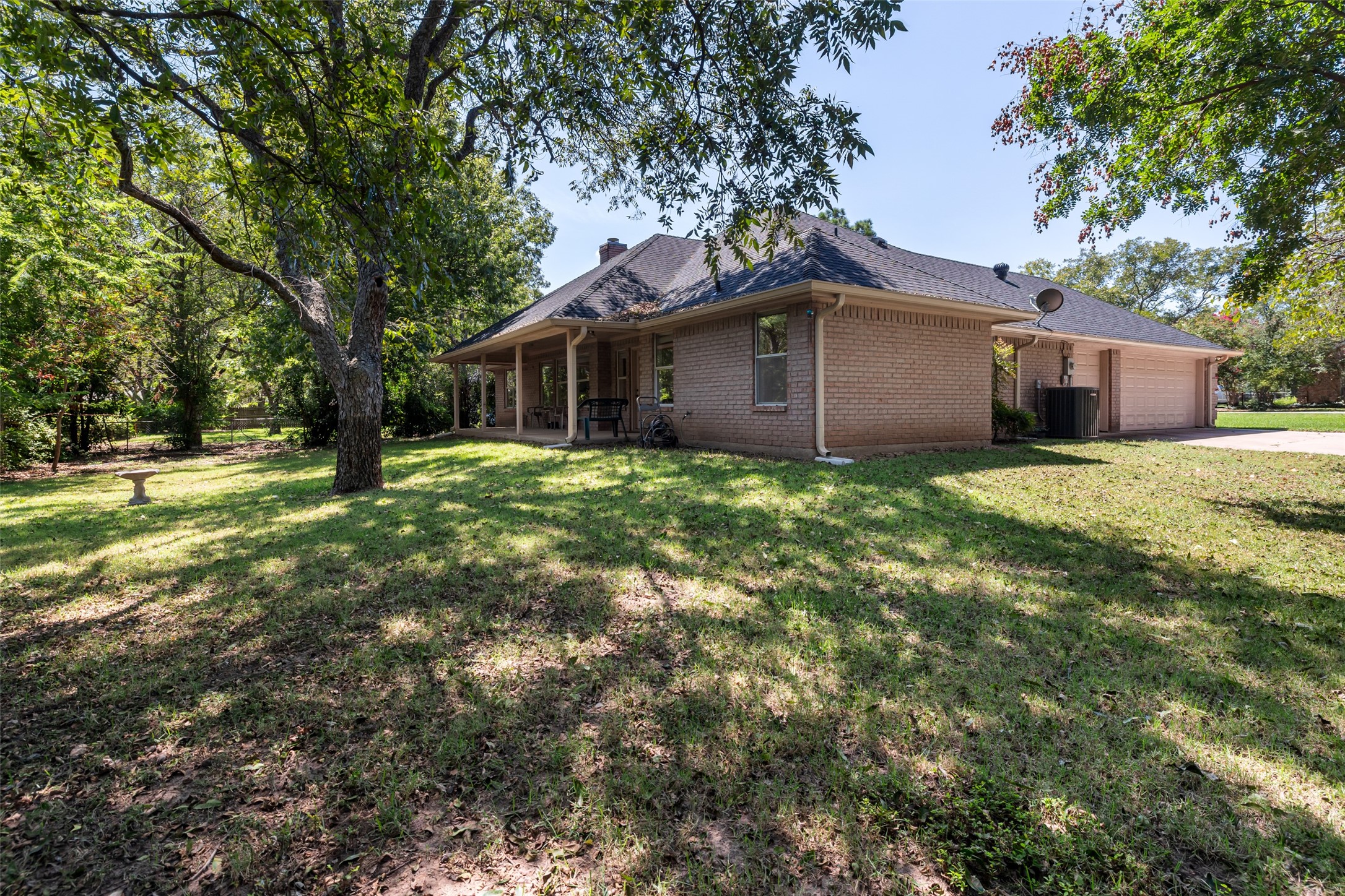 8911 Magnolia Vale Drive