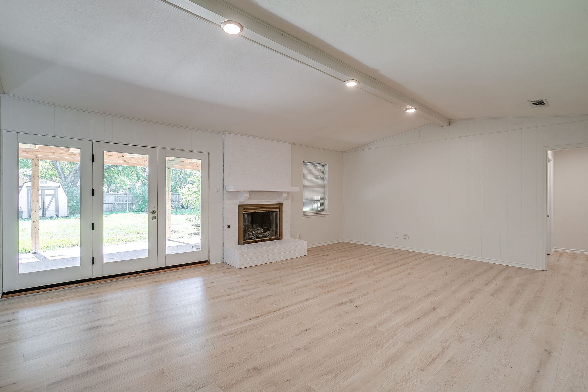 2728 Foxcroft Circle