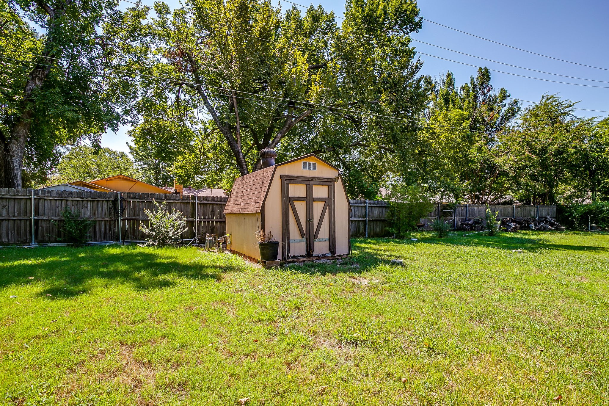 2728 Foxcroft Circle