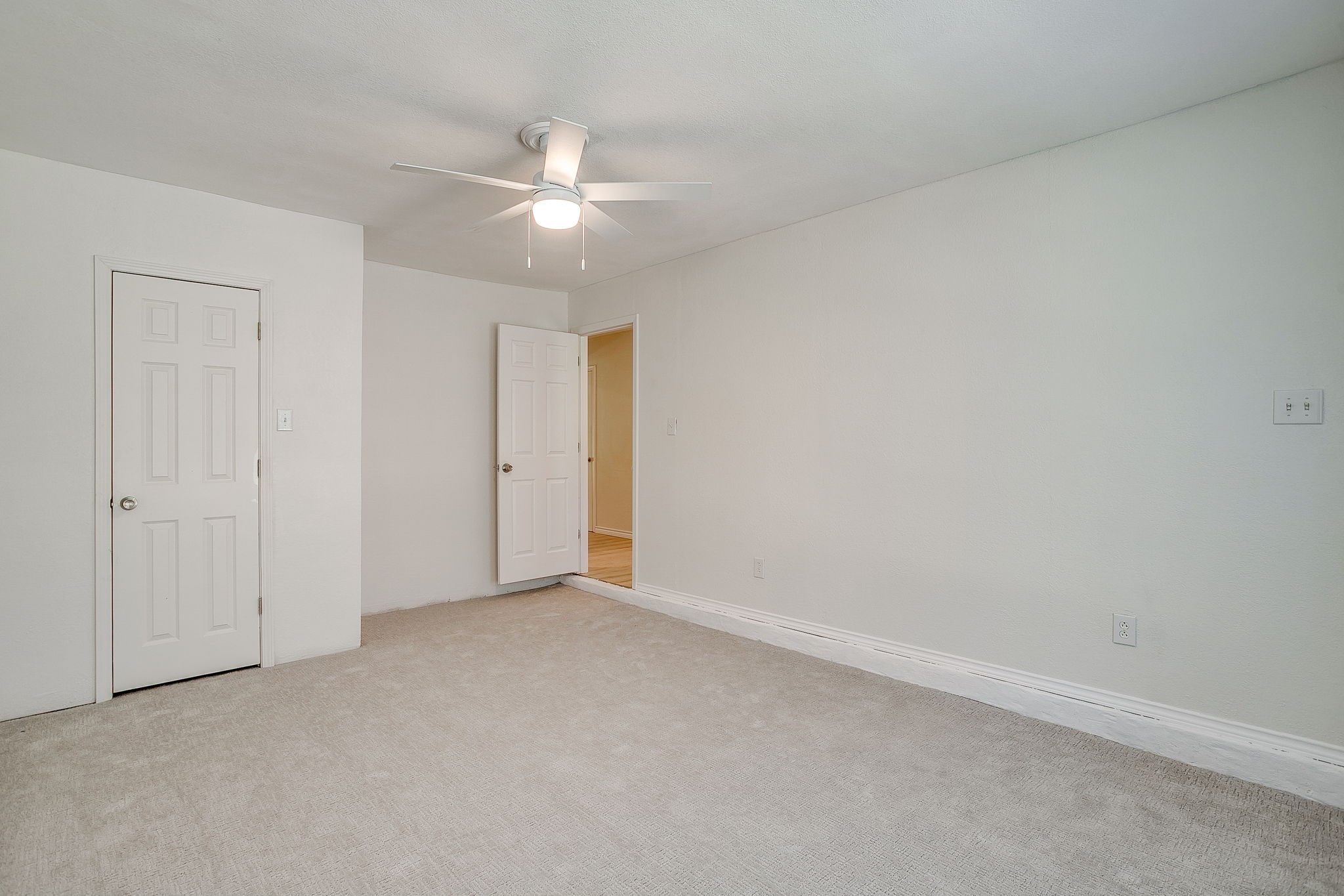 2728 Foxcroft Circle