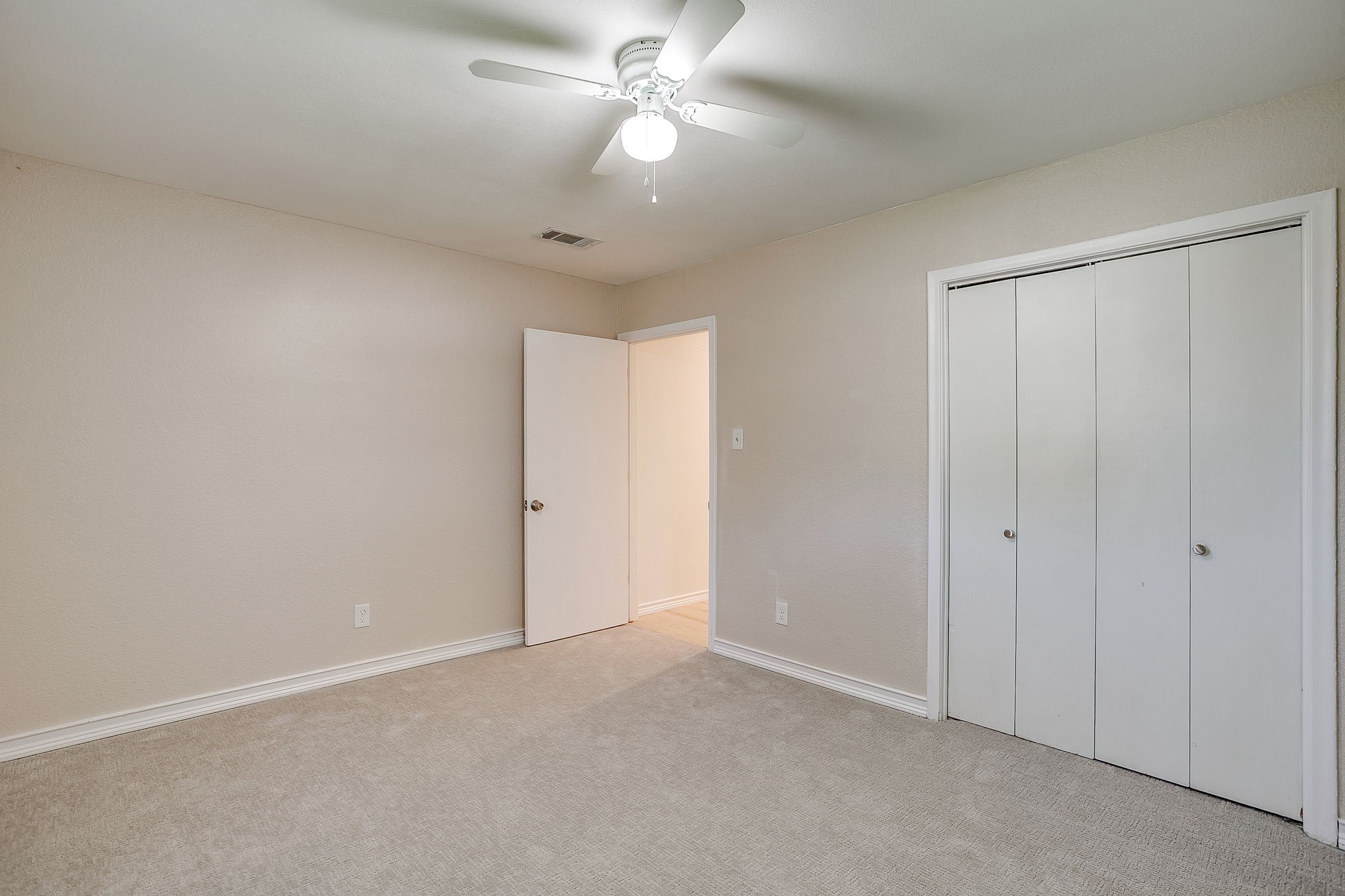 2728 Foxcroft Circle