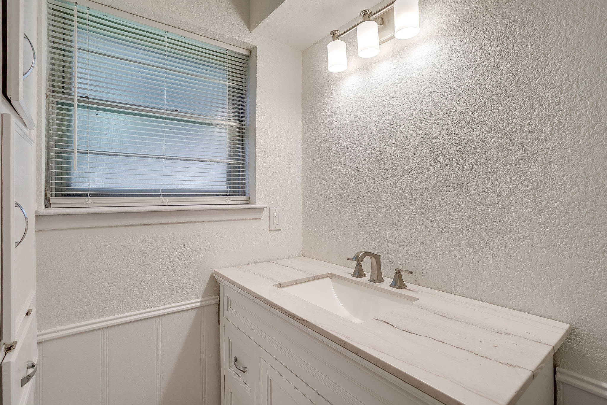 2728 Foxcroft Circle