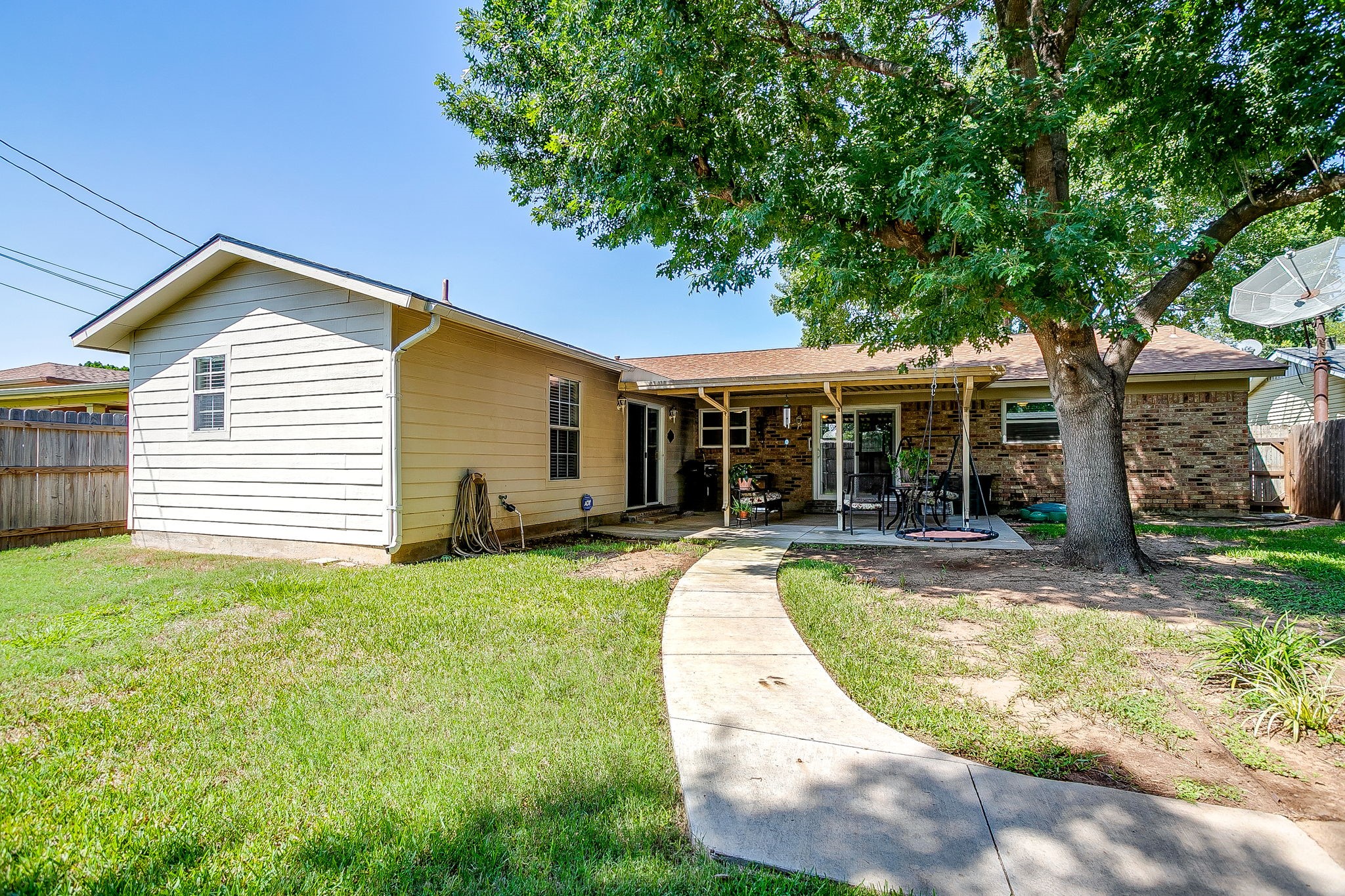 2032 Meadow Glen