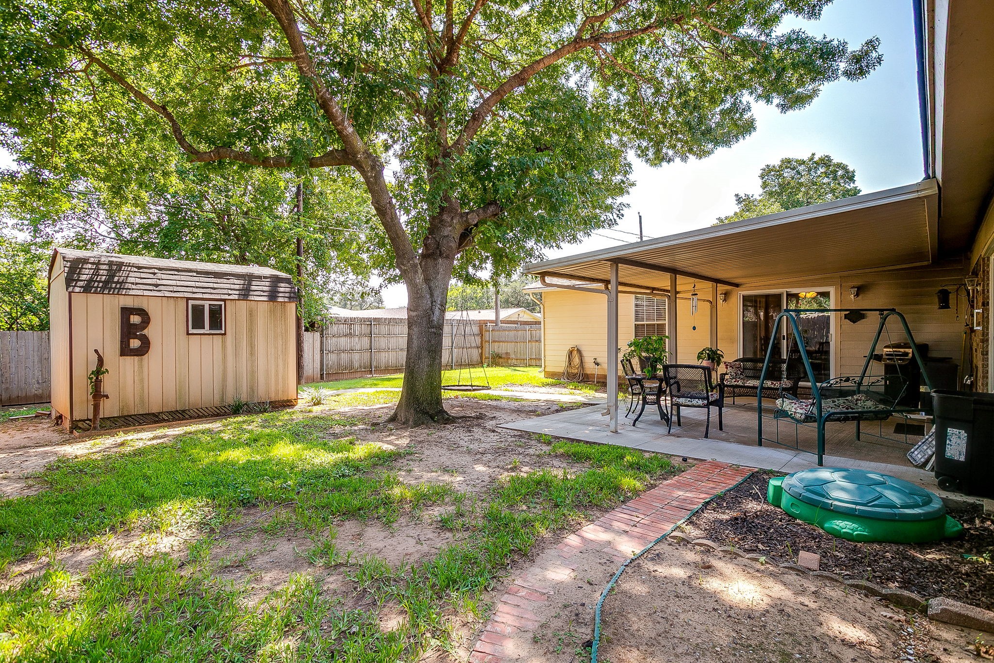 2032 Meadow Glen