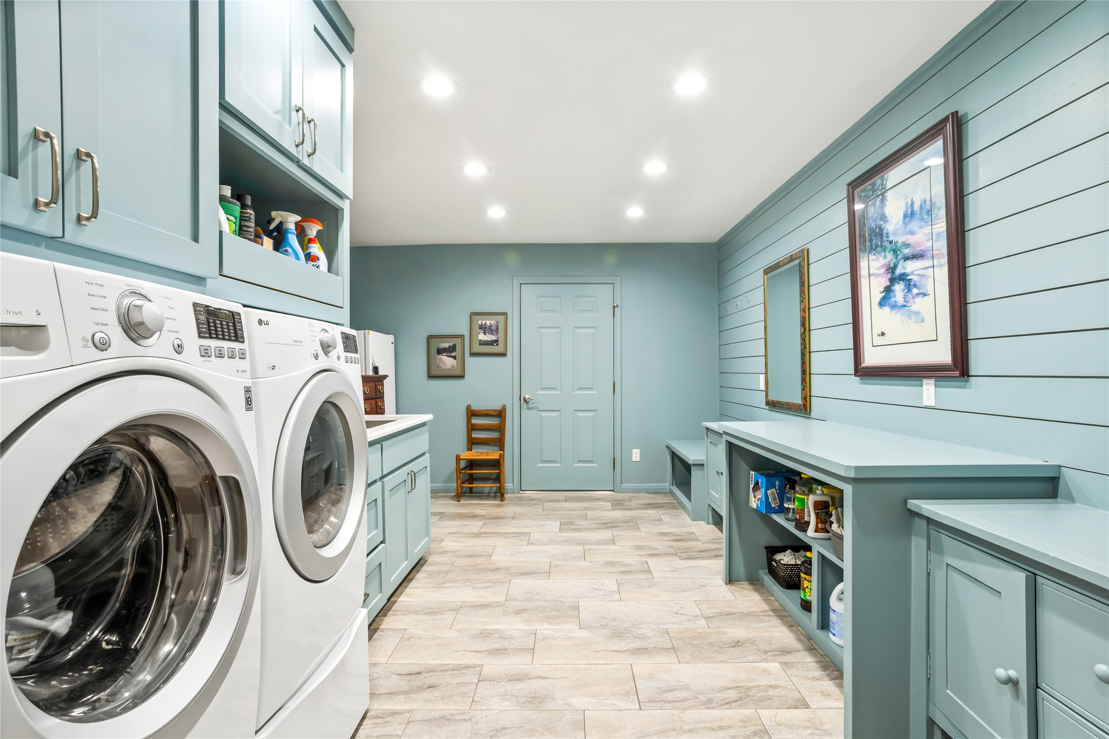 2300 Sandstone Court