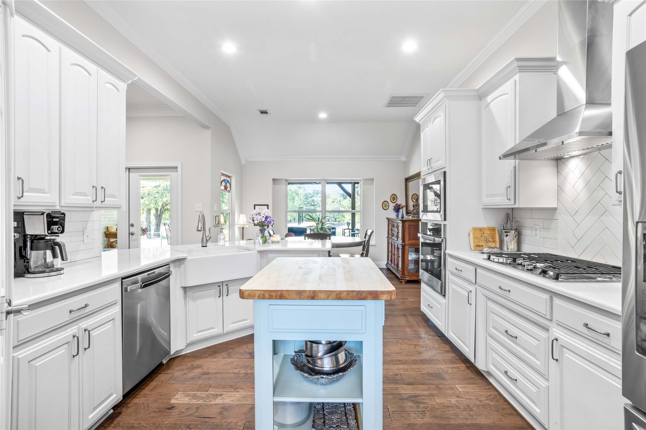 2300 Sandstone Court