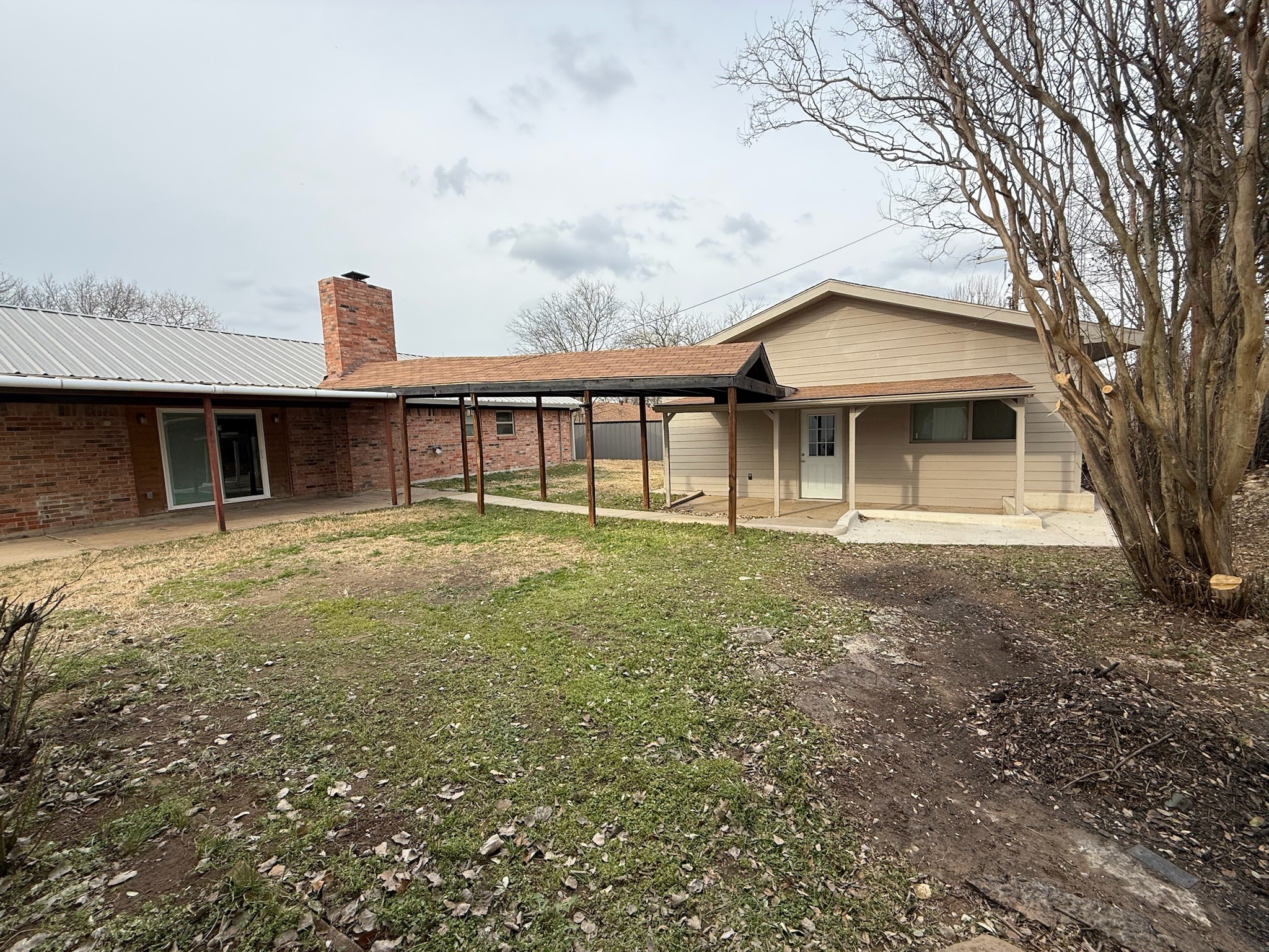 811 Ridgeway Road