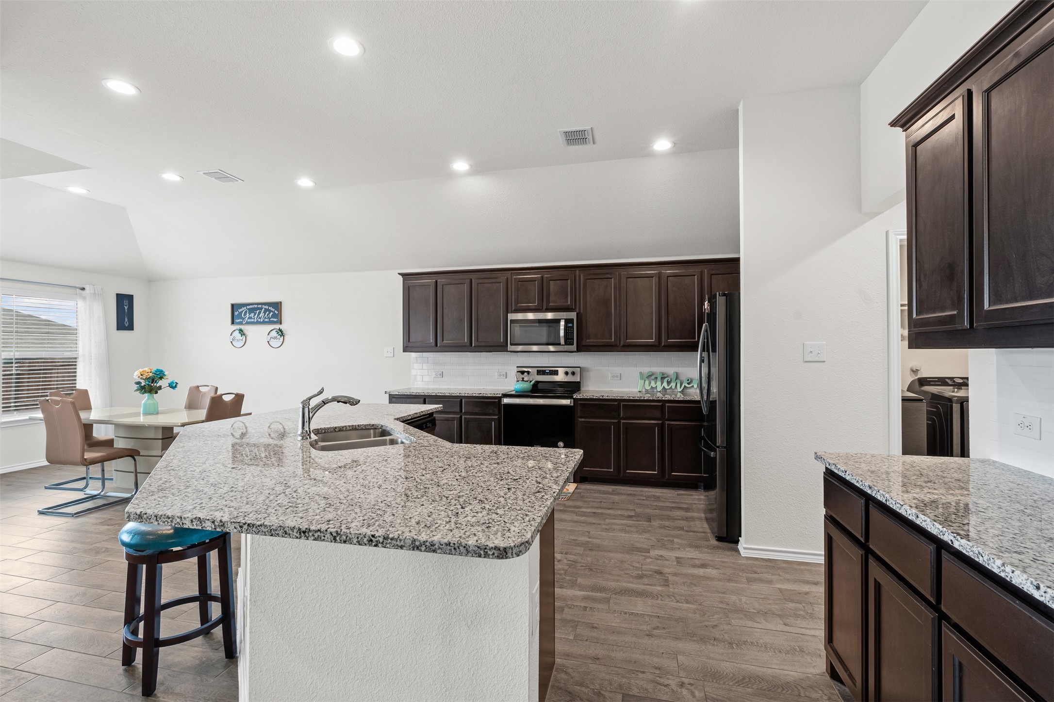 6528 Boot Jack Drive