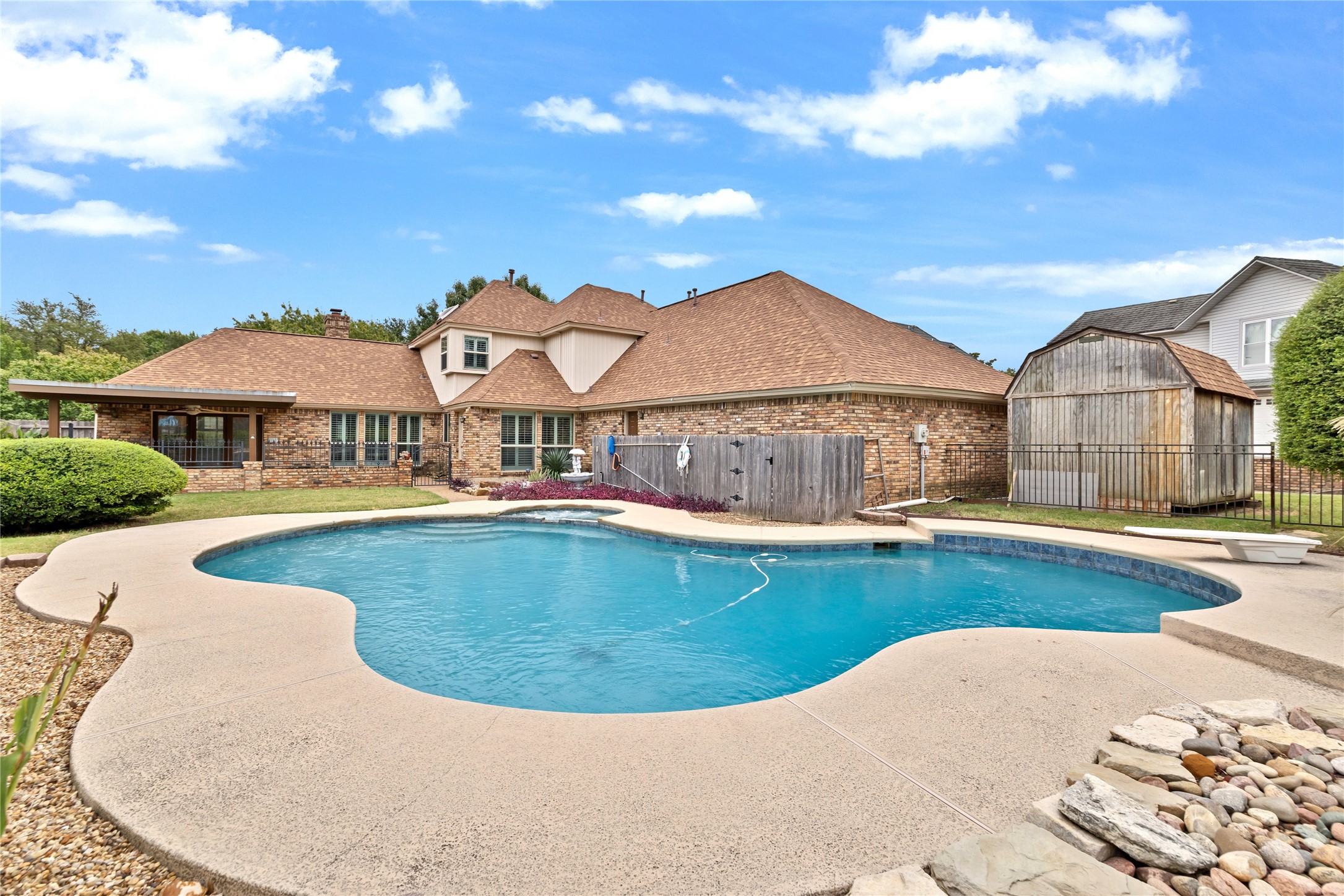 1421 Plantation Drive N