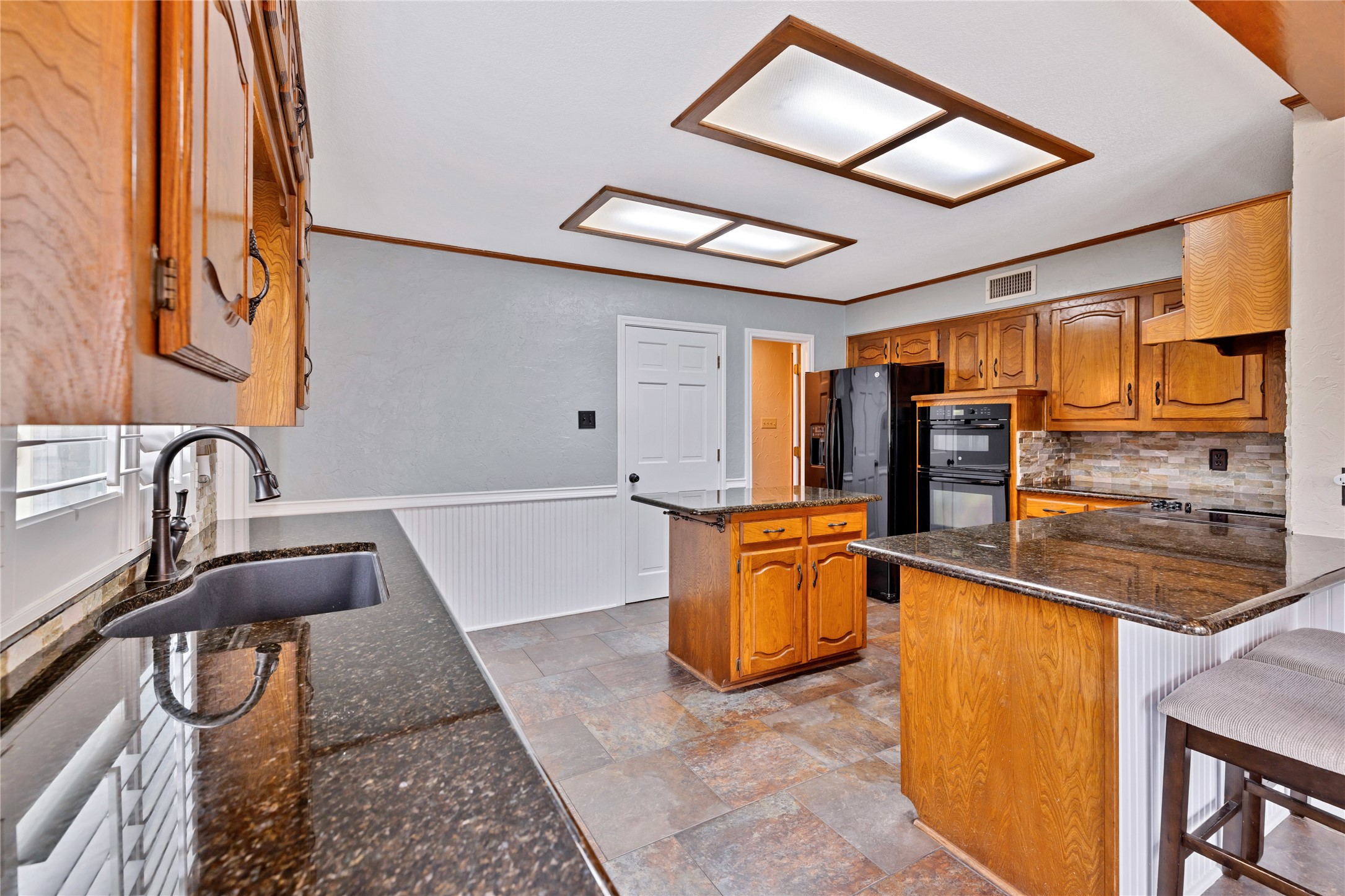 1421 Plantation Drive N