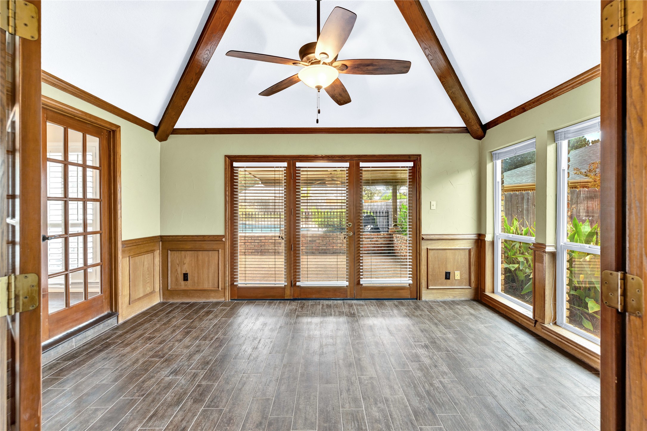 1421 Plantation Drive N