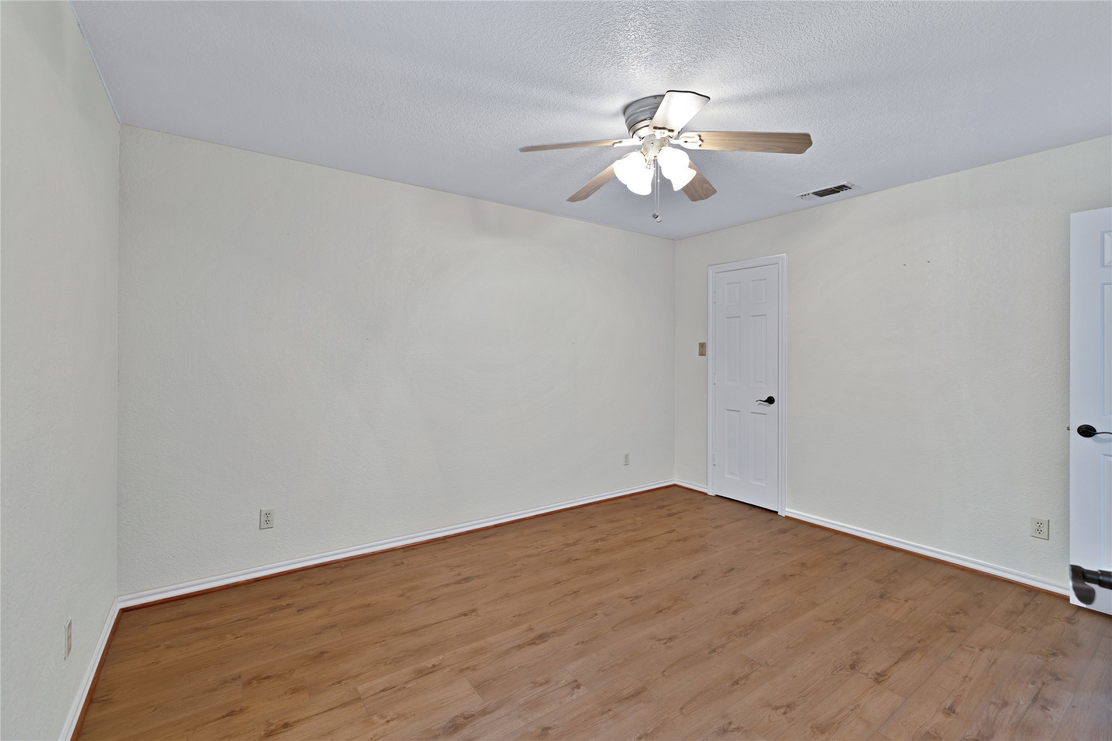 1421 Plantation Drive N