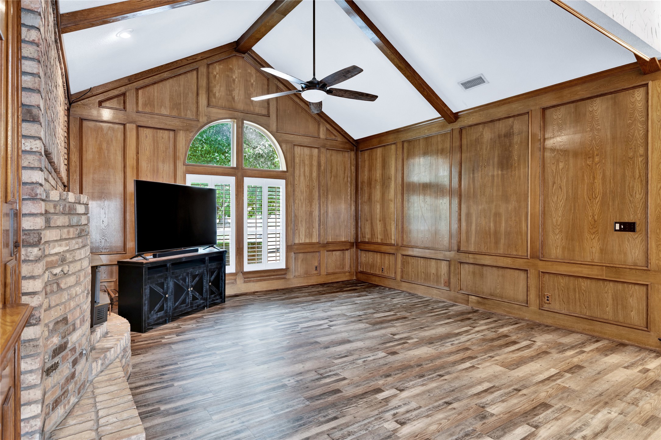 1421 Plantation Drive N