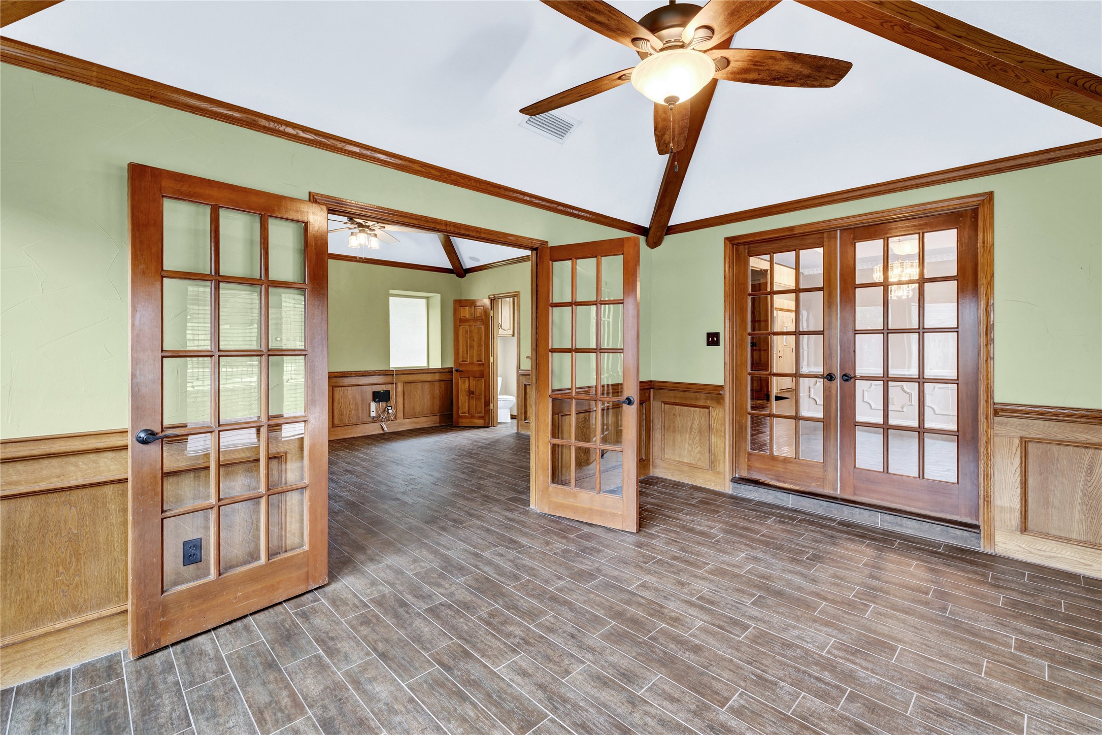 1421 Plantation Drive N