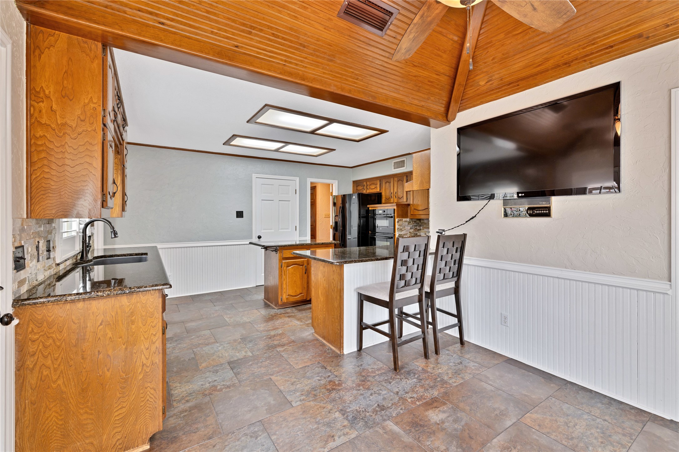 1421 Plantation Drive N