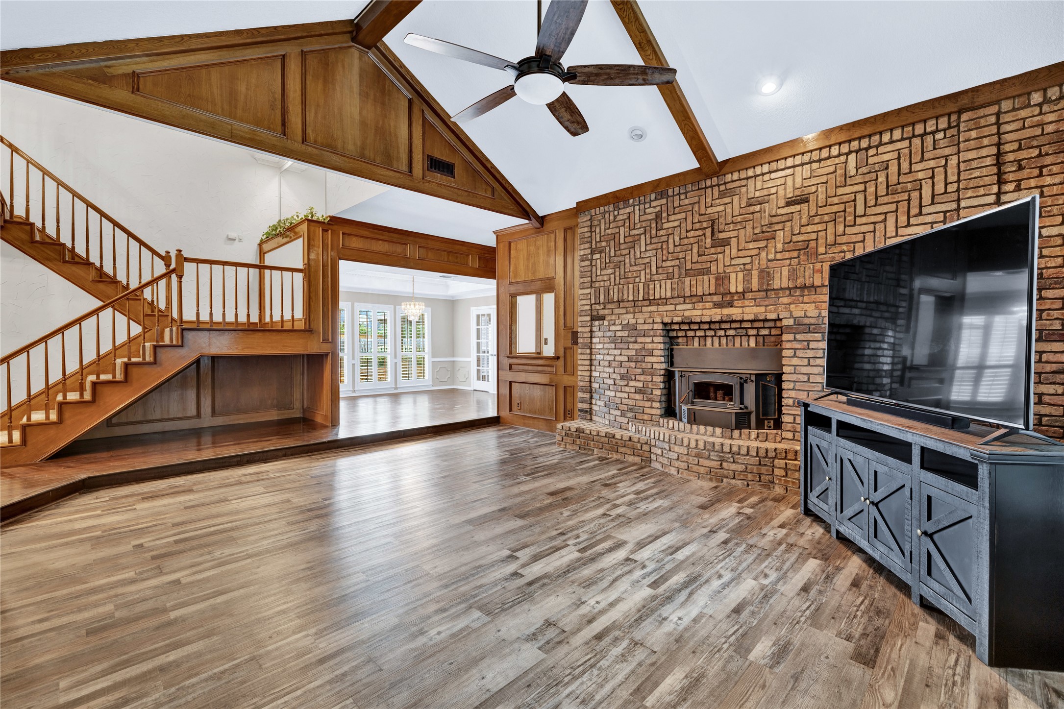 1421 Plantation Drive N