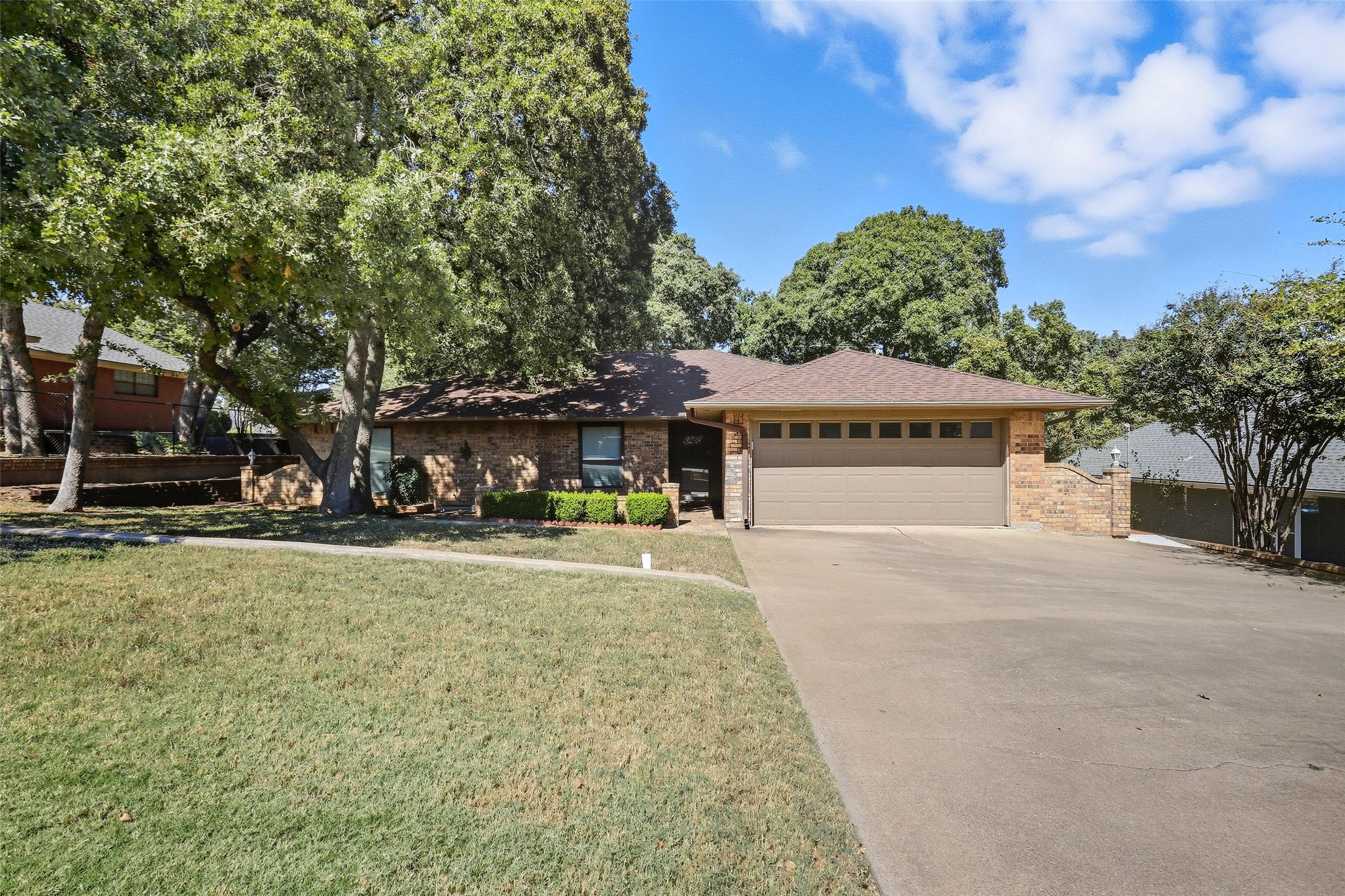 105 Alsbury Boulevard