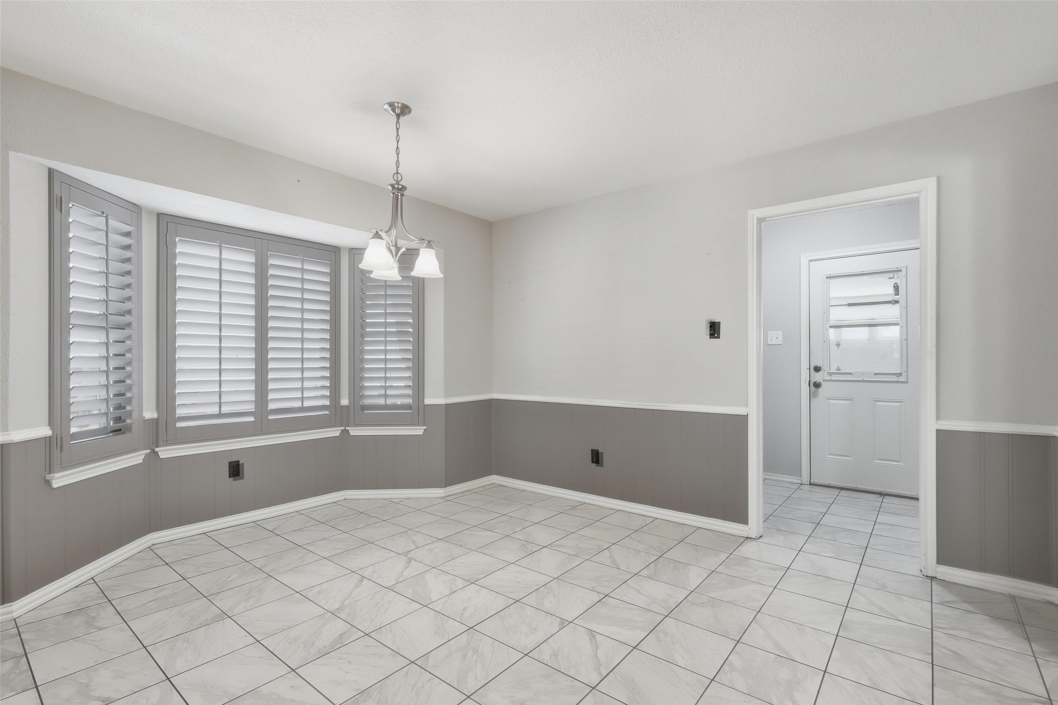 105 Alsbury Boulevard