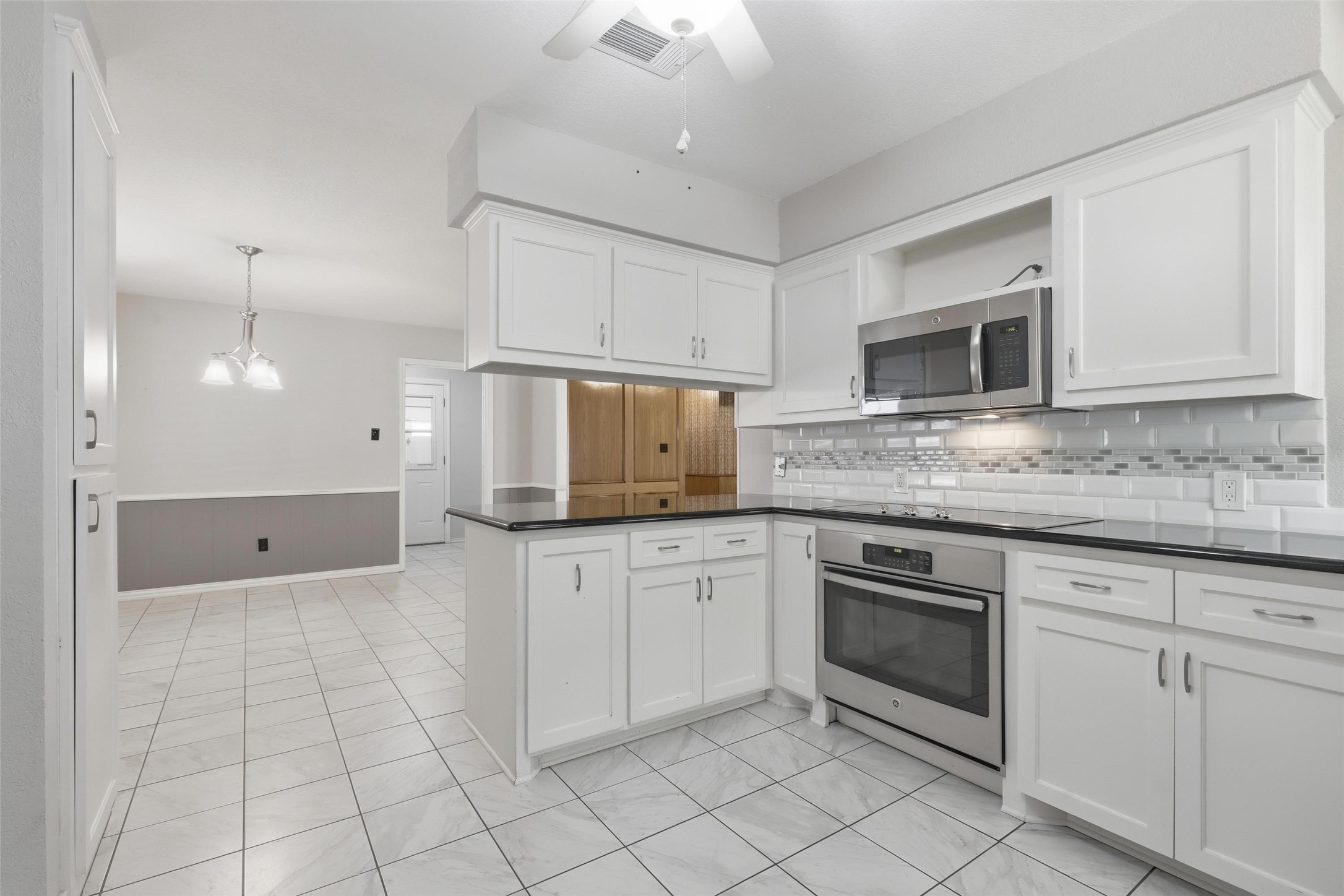 105 Alsbury Boulevard