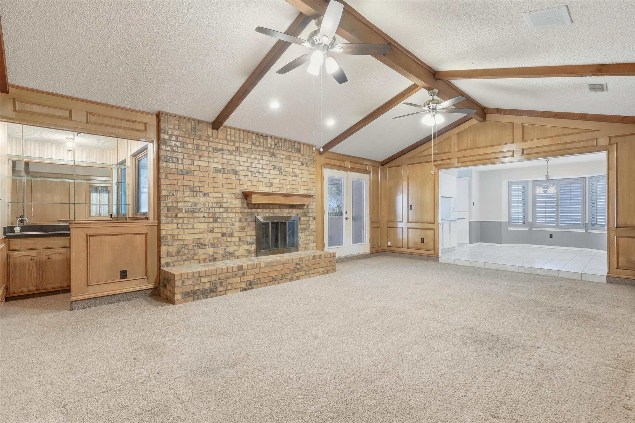 105 Alsbury Boulevard