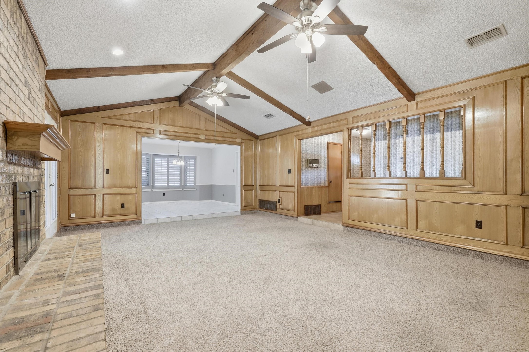 105 Alsbury Boulevard