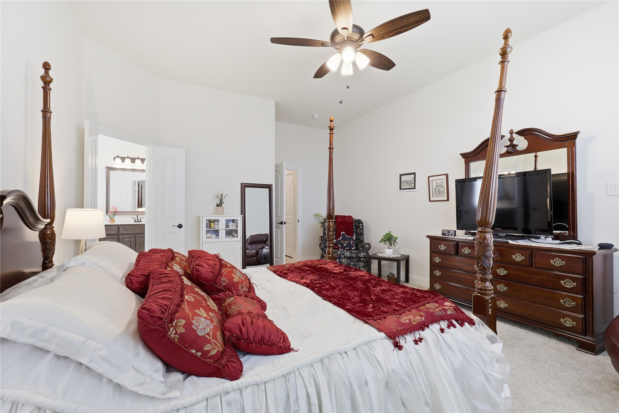 3216 Signal Hill Drive