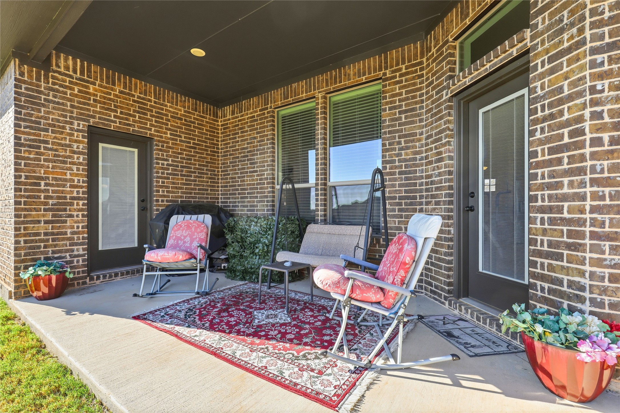 3216 Signal Hill Drive