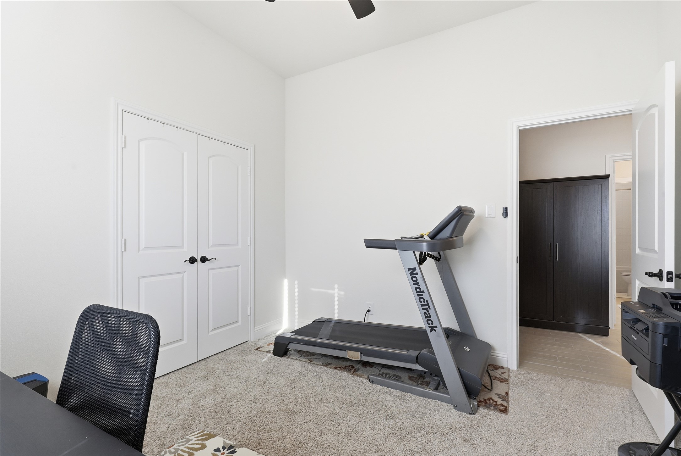 3216 Signal Hill Drive