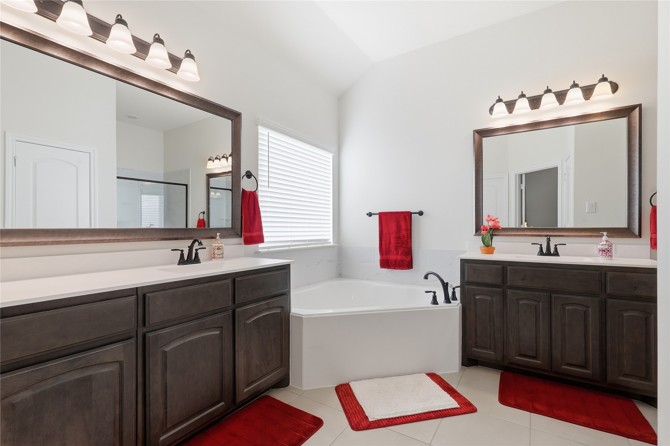 3216 Signal Hill Drive