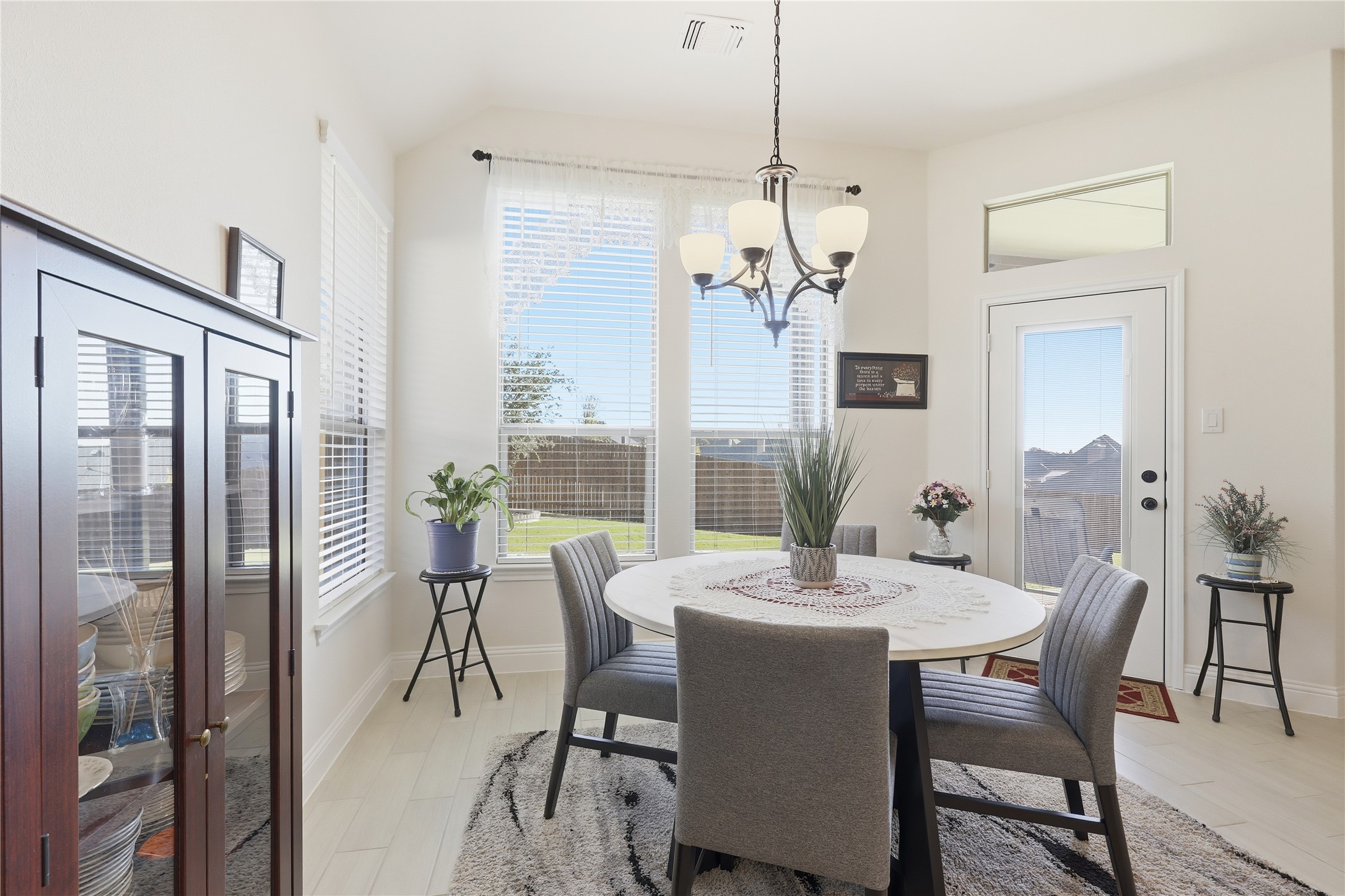 3216 Signal Hill Drive