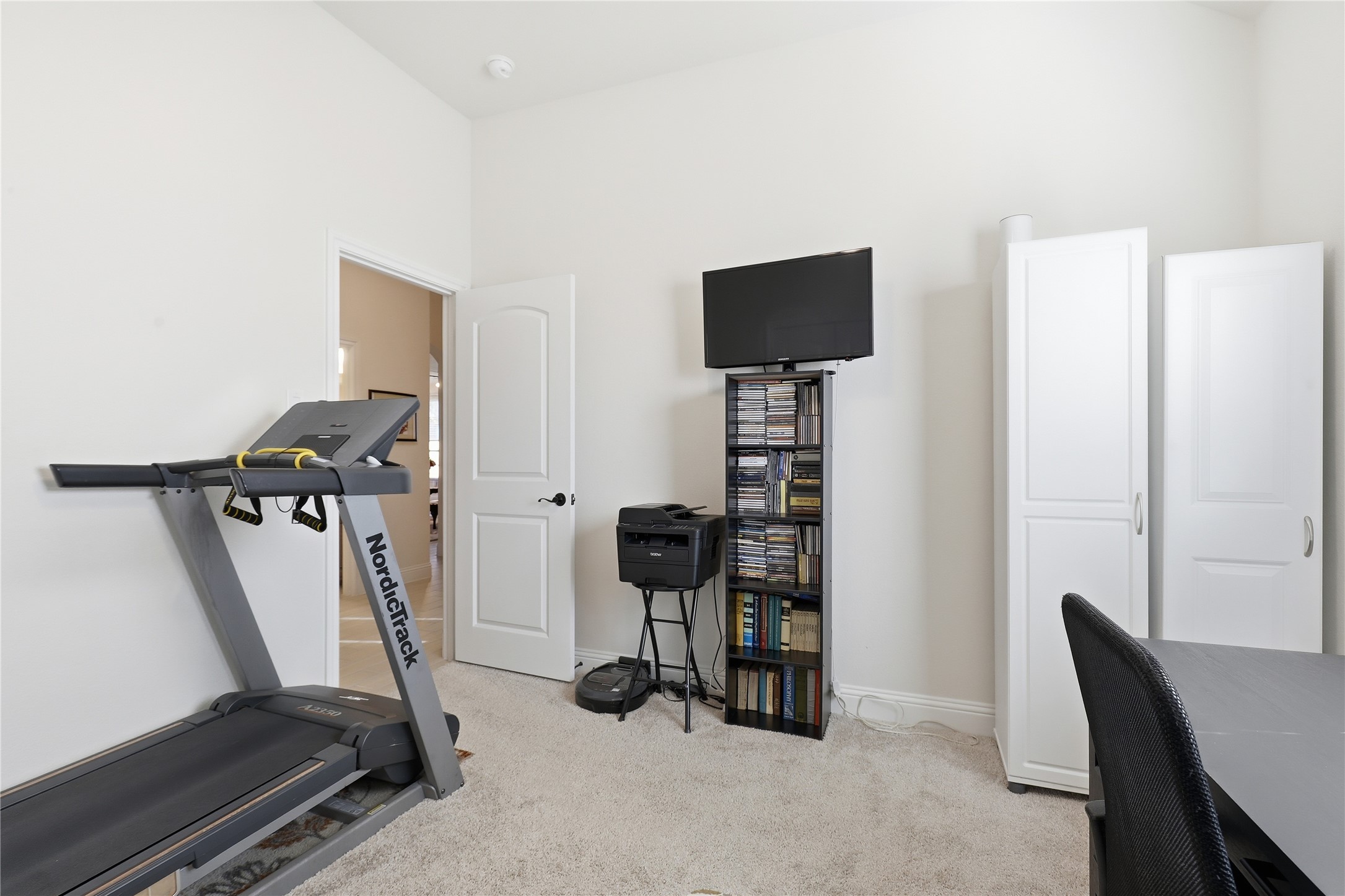 3216 Signal Hill Drive