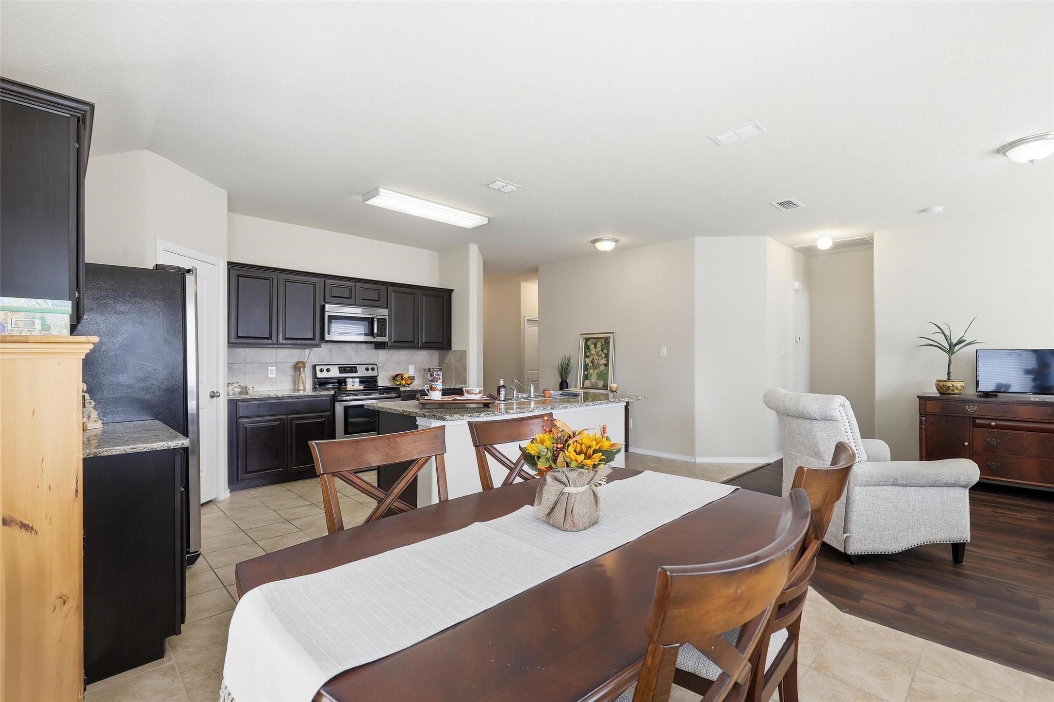 1141 Wellesbourne Lane