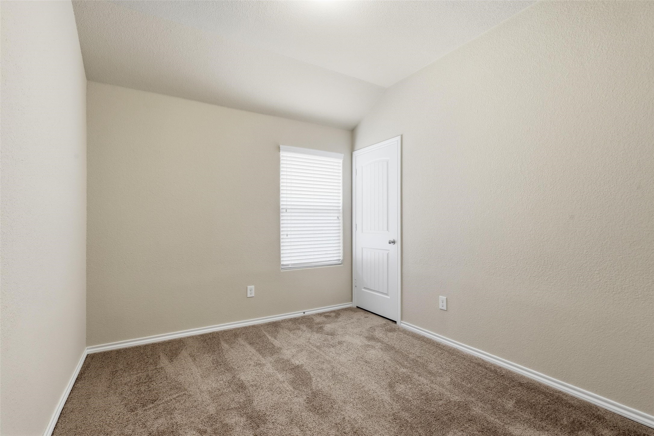 1141 Wellesbourne Lane