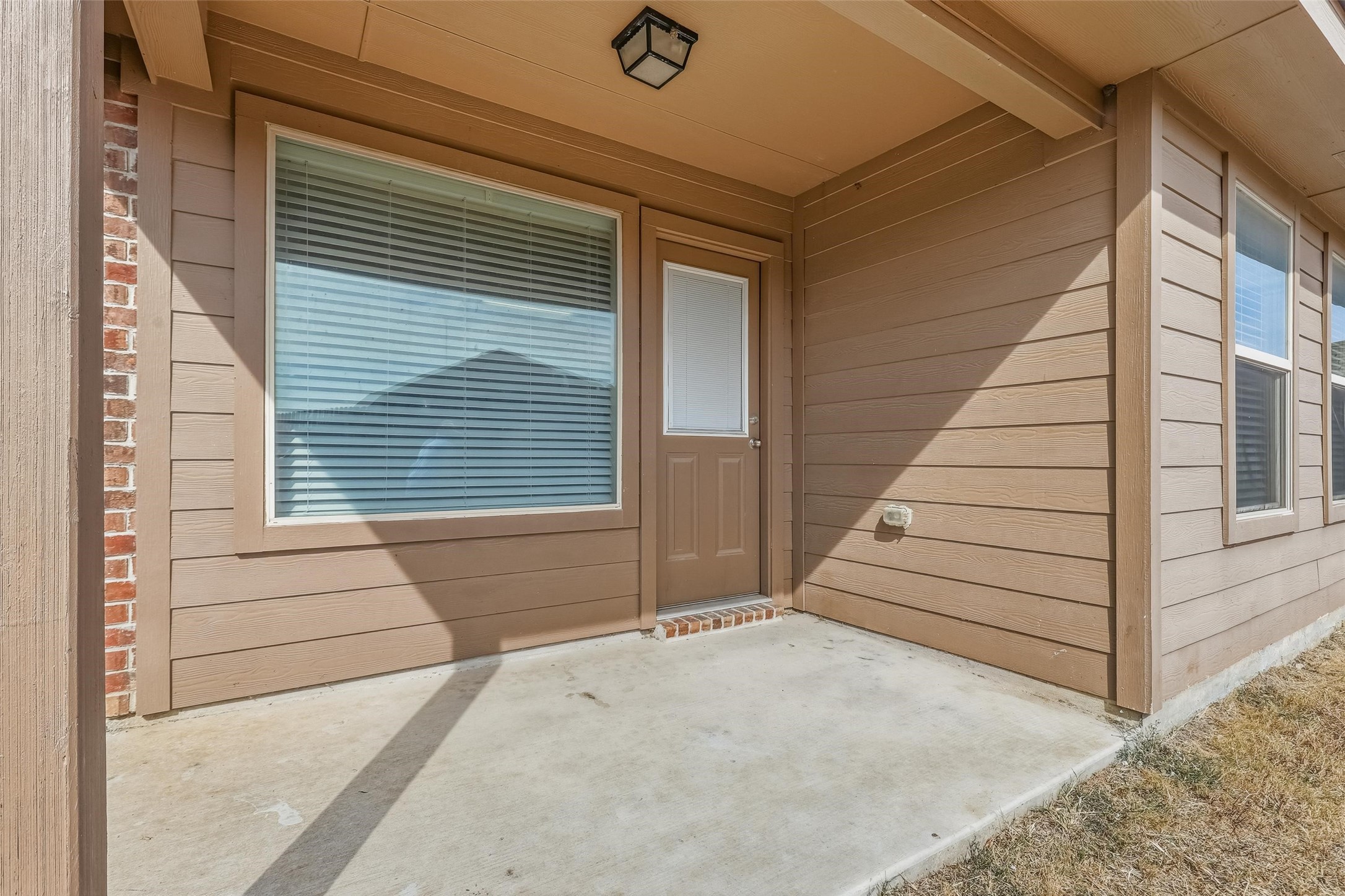 1141 Wellesbourne Lane