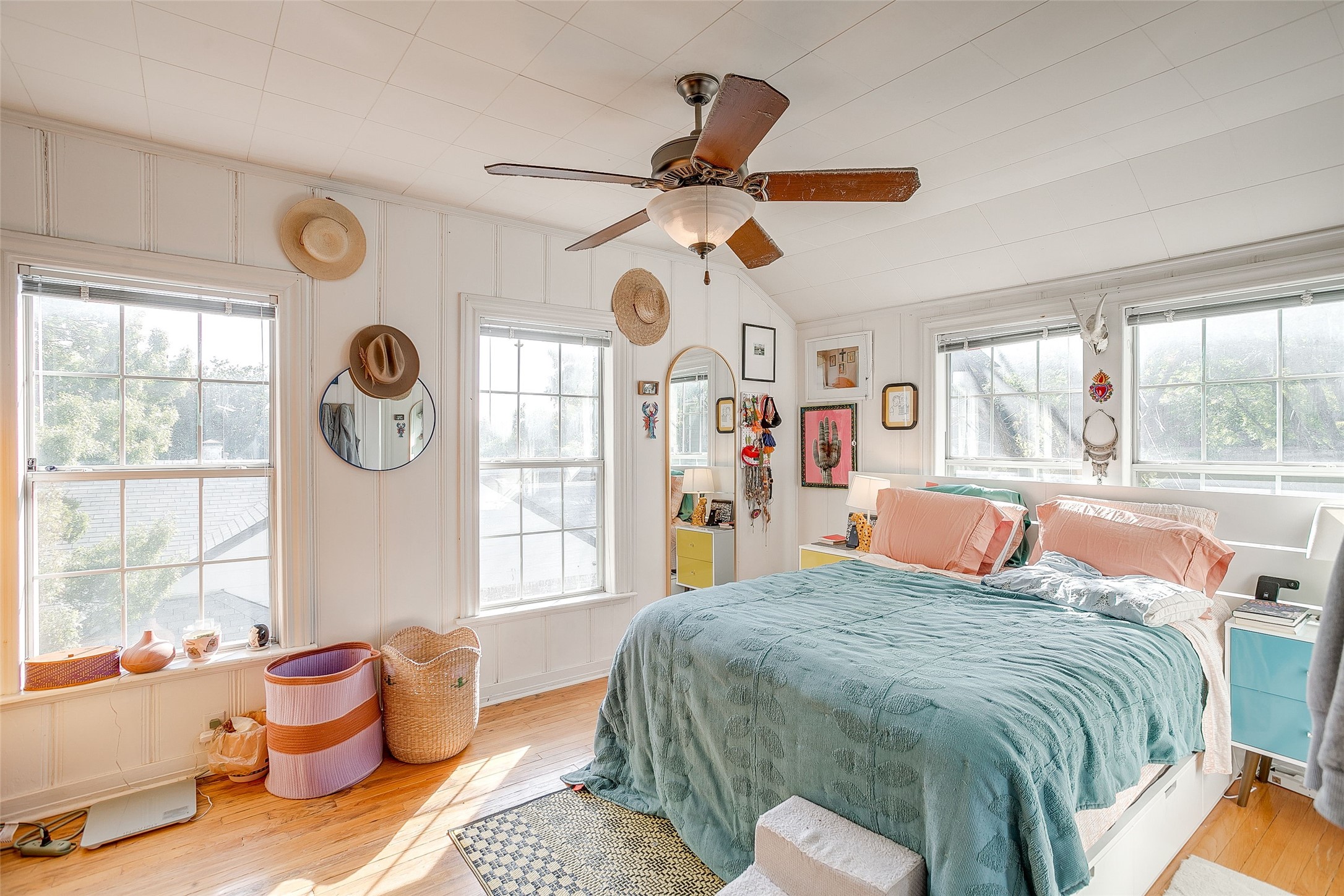 4339 Pershing Avenue