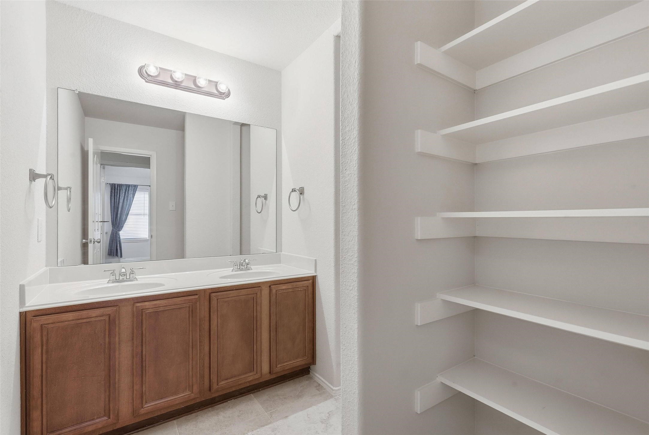 12141 Bellegrove Road