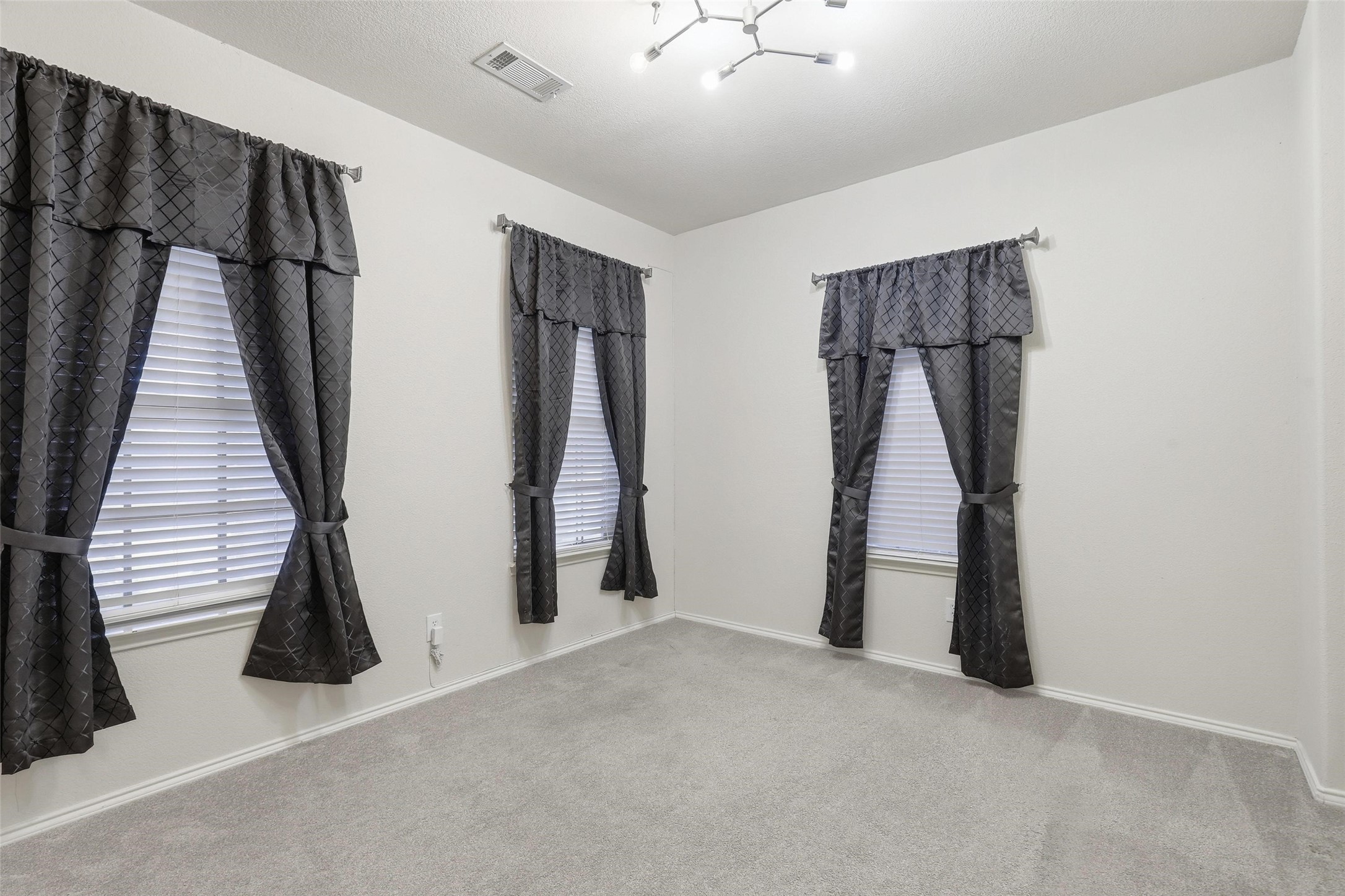 12141 Bellegrove Road