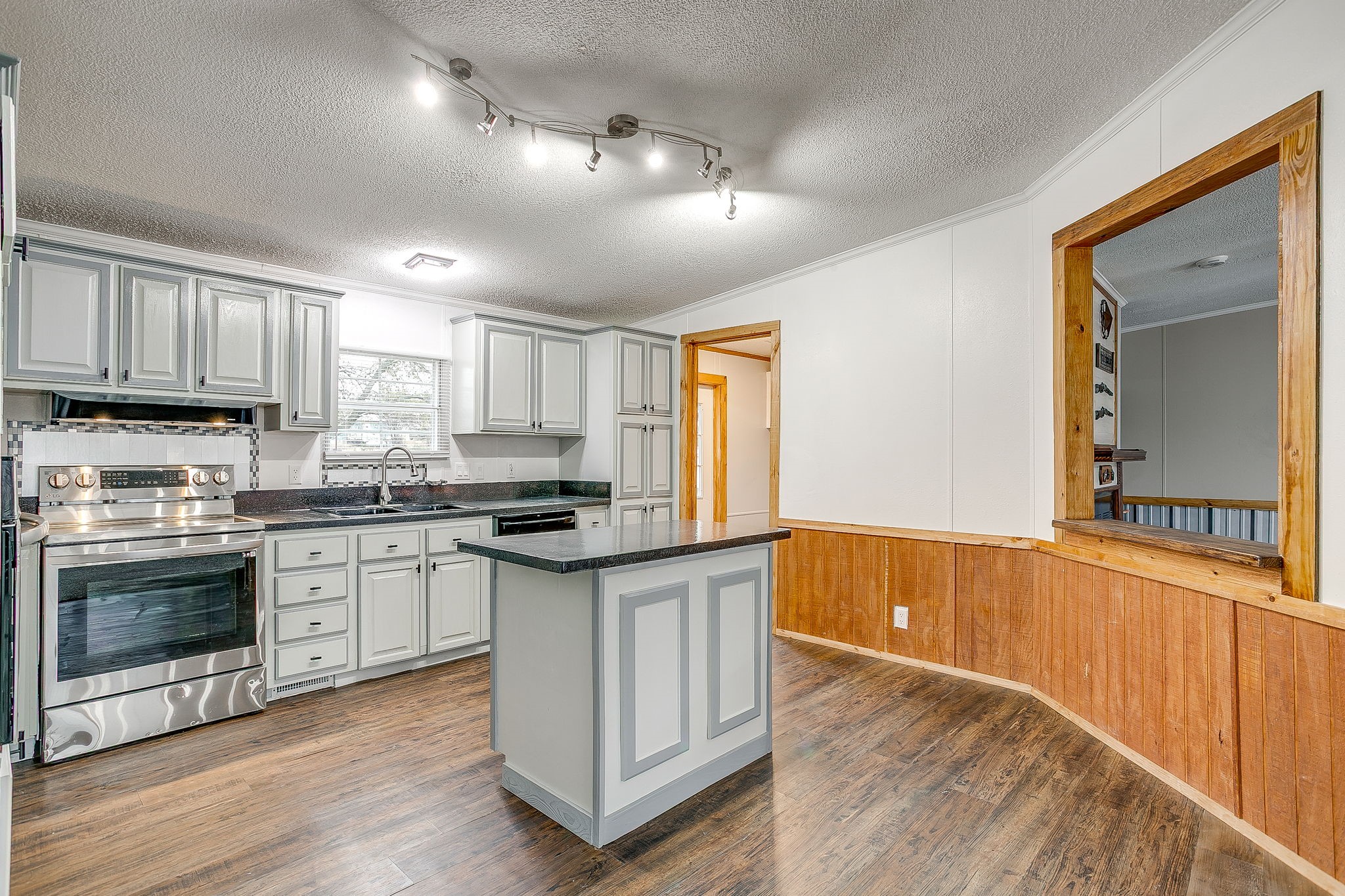 11609 Hardwood Court