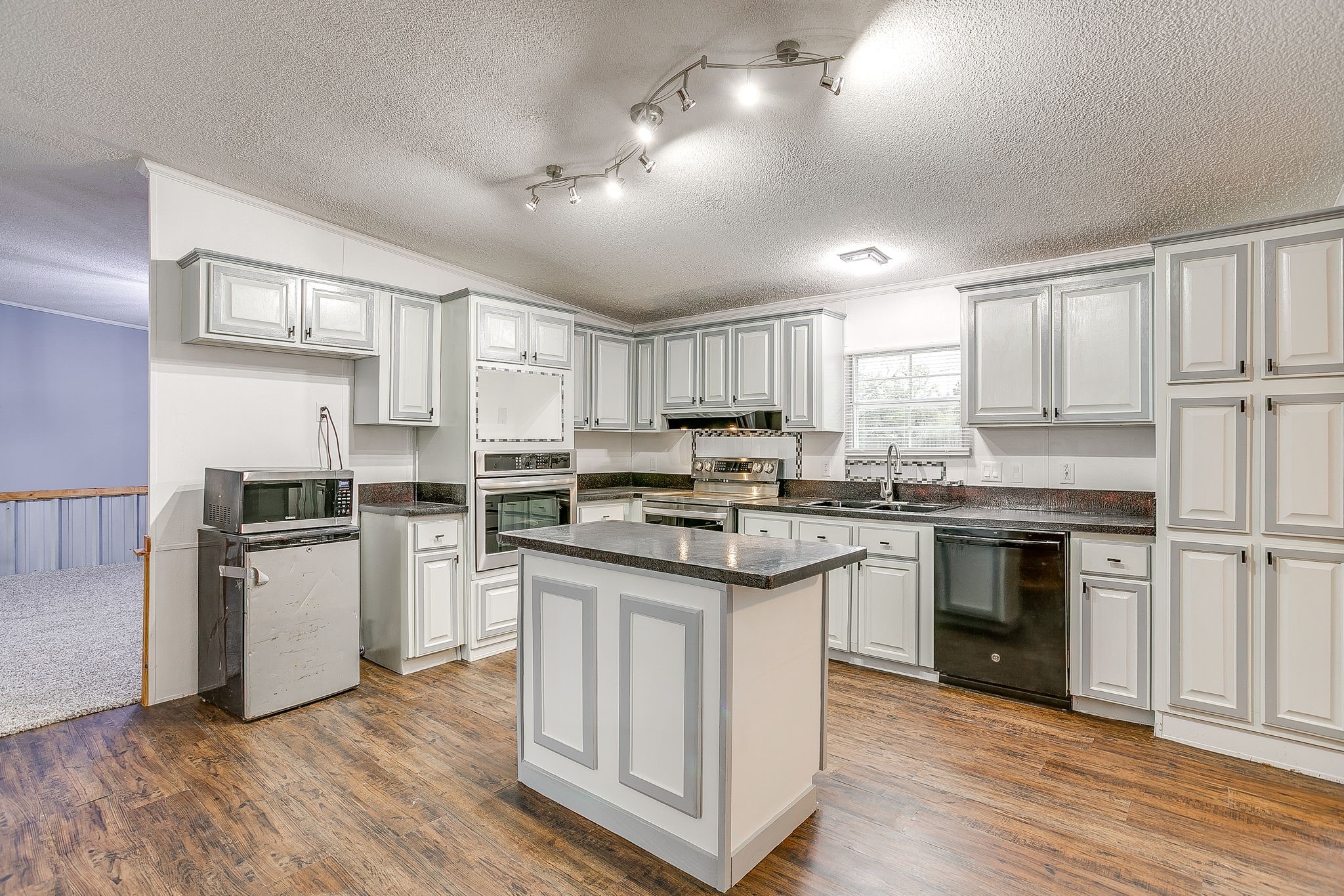 11609 Hardwood Court