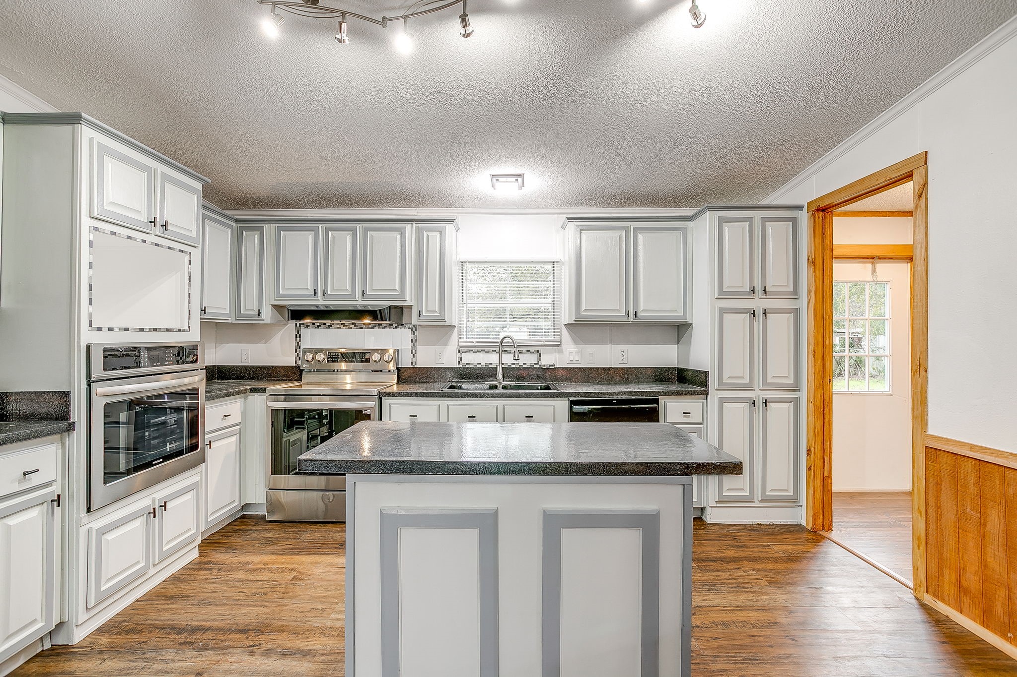 11609 Hardwood Court