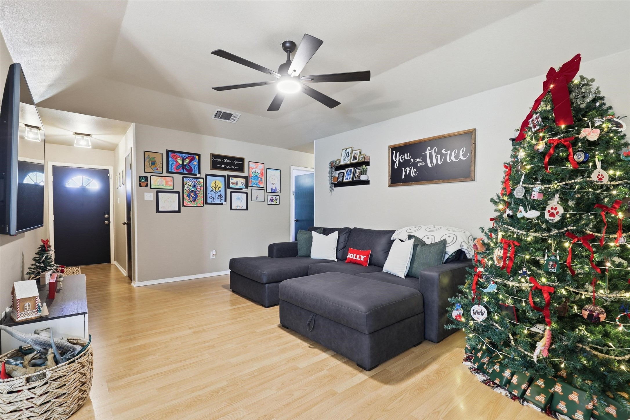 713 Crestview Drive