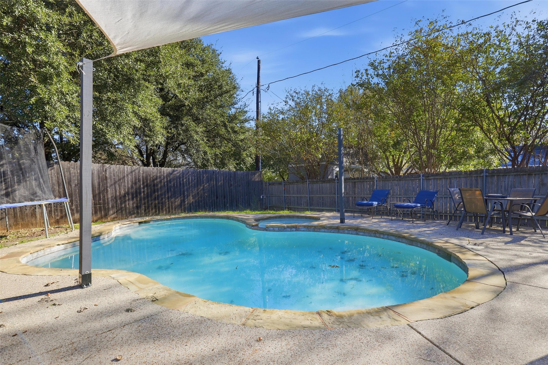 713 Crestview Drive